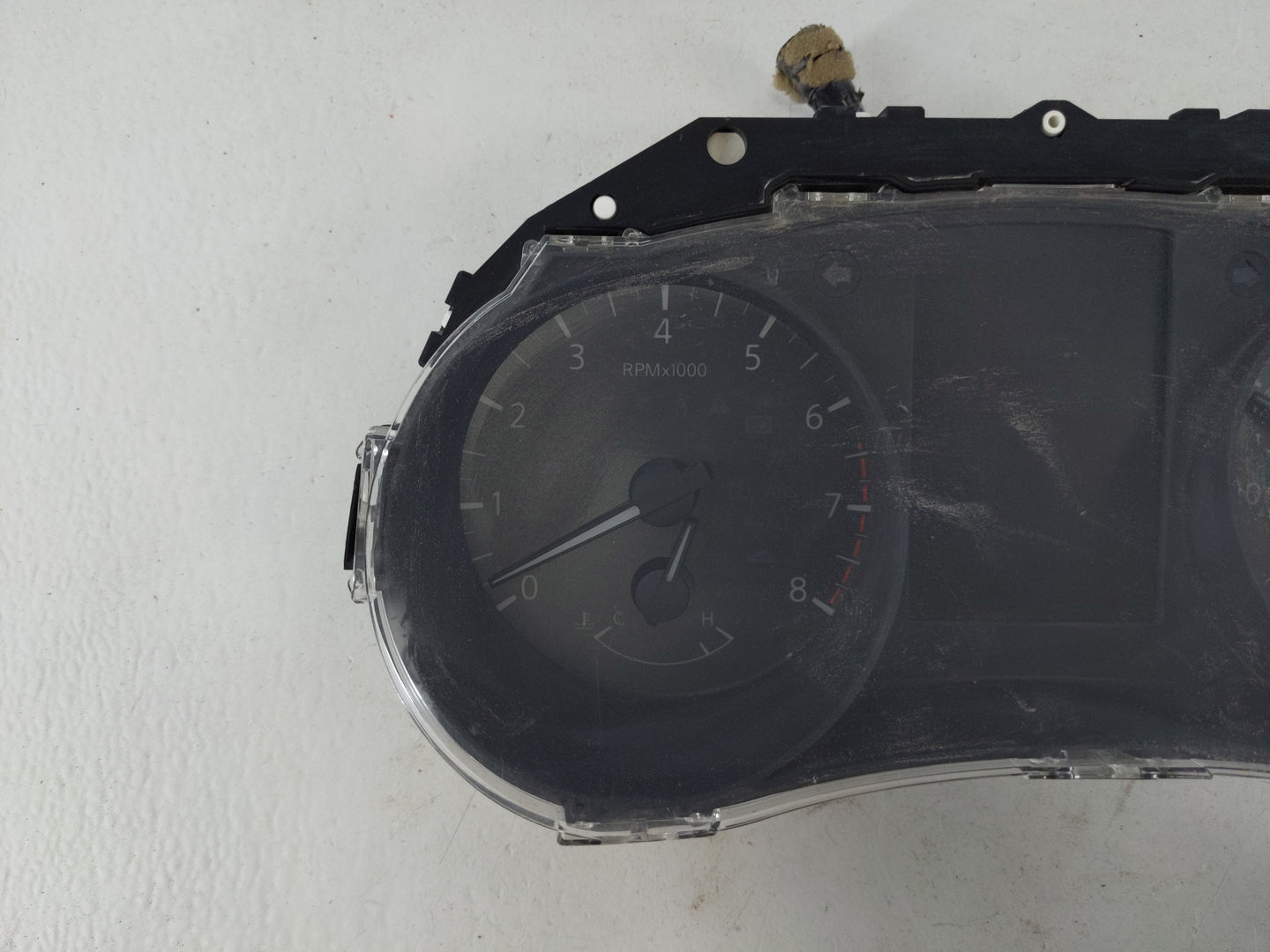 2017-2018 Nissan Rogue Sport Instrument Cluster Speedometer Gauges P/N:6MA1A/8BRN Fits Fits 2017 2018 OEM Used Auto Parts - 