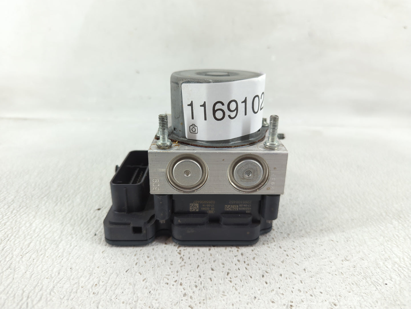 2017 Nissan Rogue Sport ABS Pump Control Module Replacement P/N:47660 6MA2A Fits OEM Used Auto Parts - Oemusedautoparts1.com