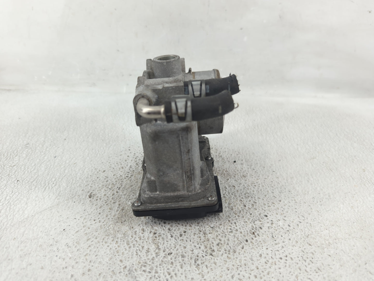 2017 Nissan Rogue Sport Throttle Body P/N:HR16-689374T Fits Fits 2018 2019 2020 2021 2022 OEM Used Auto Parts - Oemusedautop