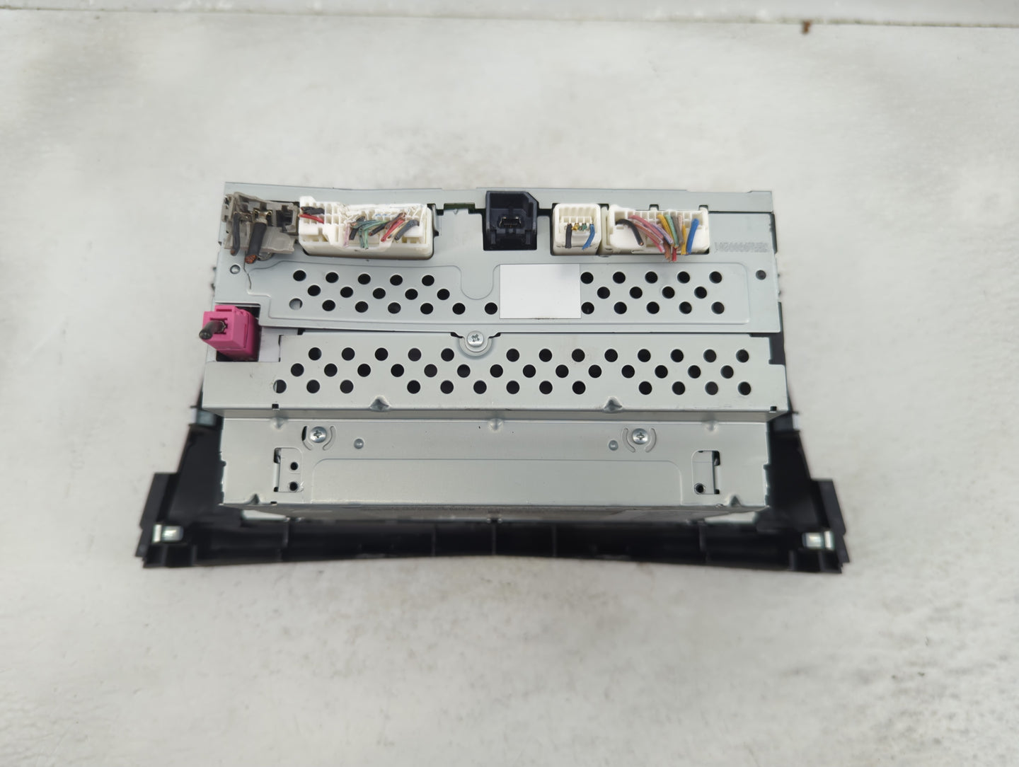 2017-2018 Nissan Rogue Sport Radio AM FM Cd Player Receiver Replacement P/N:28185 6MA0A Fits Fits 2017 2018 OEM Used Auto Pa
