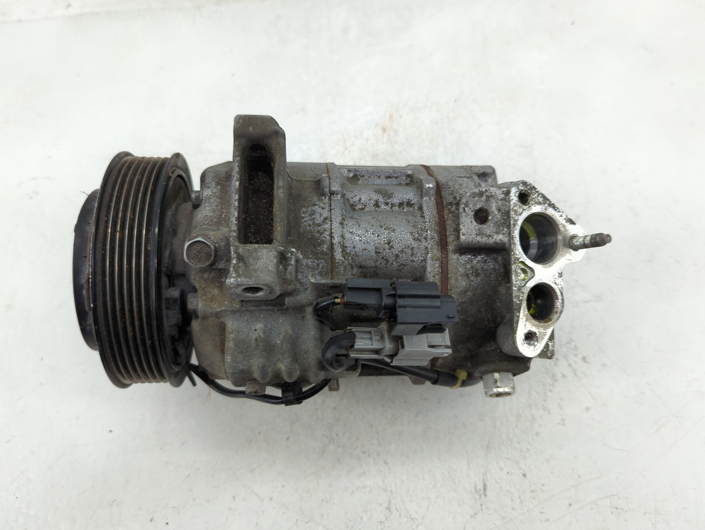 2017-2018 Nissan Rogue Sport Air Conditioning A/c Ac Compressor Oem - Oemusedautoparts1.com