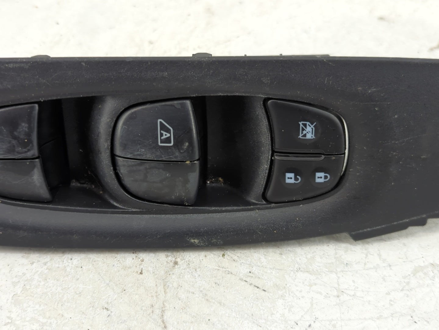 2017-2020 Nissan Rogue Sport Master Power Window Switch Replacement Driver Side Left P/N:254014BA5A Fits OEM Used Auto Parts