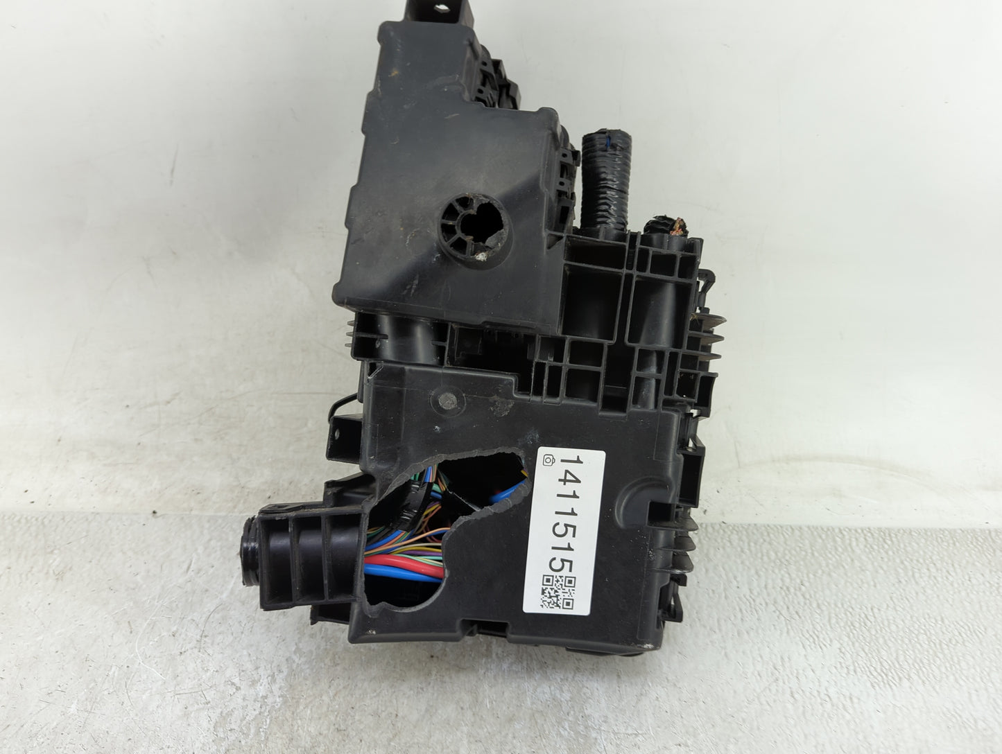 2017-2022 Nissan Rogue Sport Fusebox Fuse Box Panel Relay Module Fits Fits 2017 2018 2019 2020 2021 2022 OEM Used Auto Parts