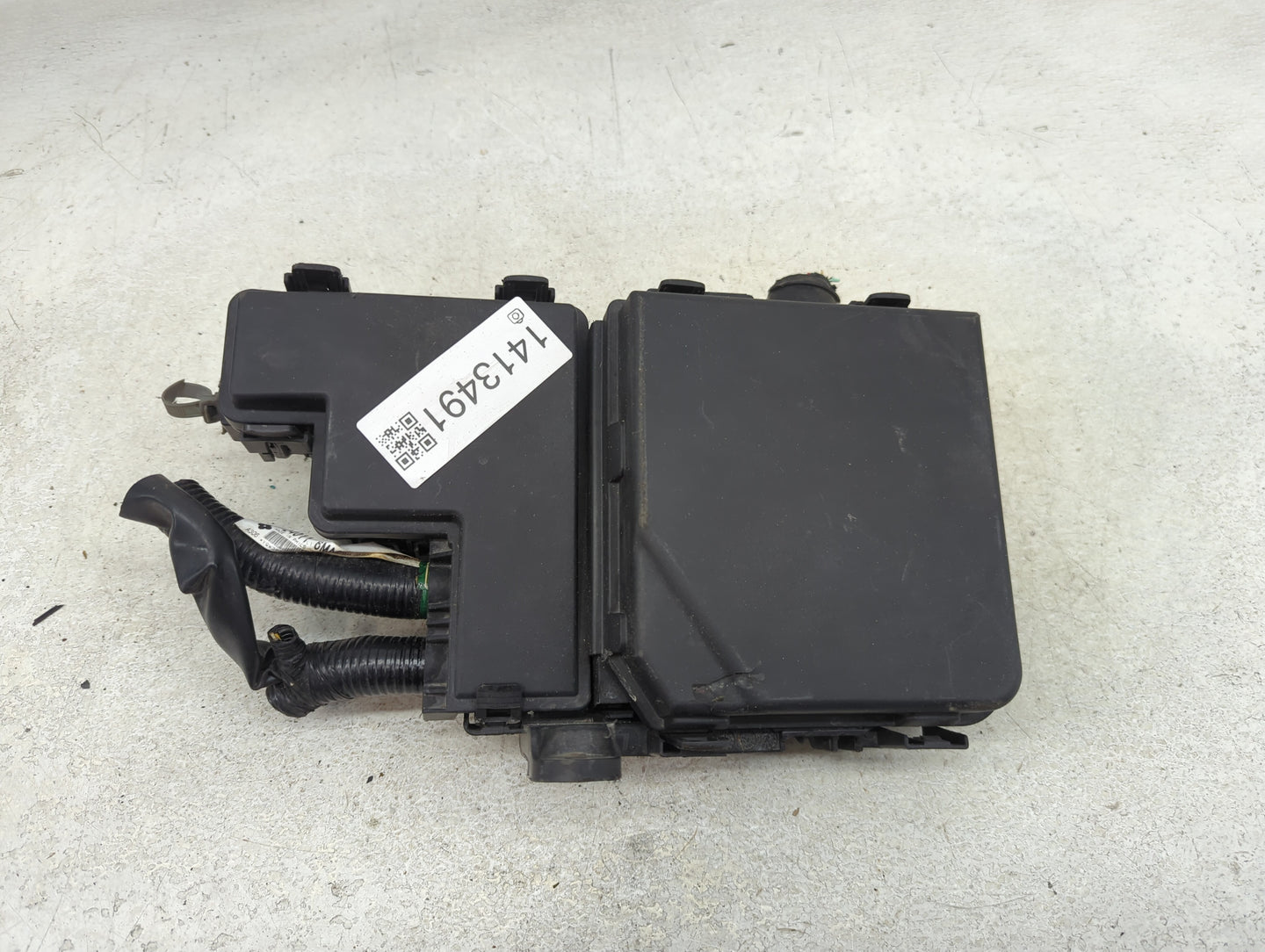 2017-2022 Nissan Rogue Sport Fusebox Fuse Box Panel Relay Module P/N:24011 6MA0A Fits Fits 2017 2018 2019 2020 2021 2022 OEM