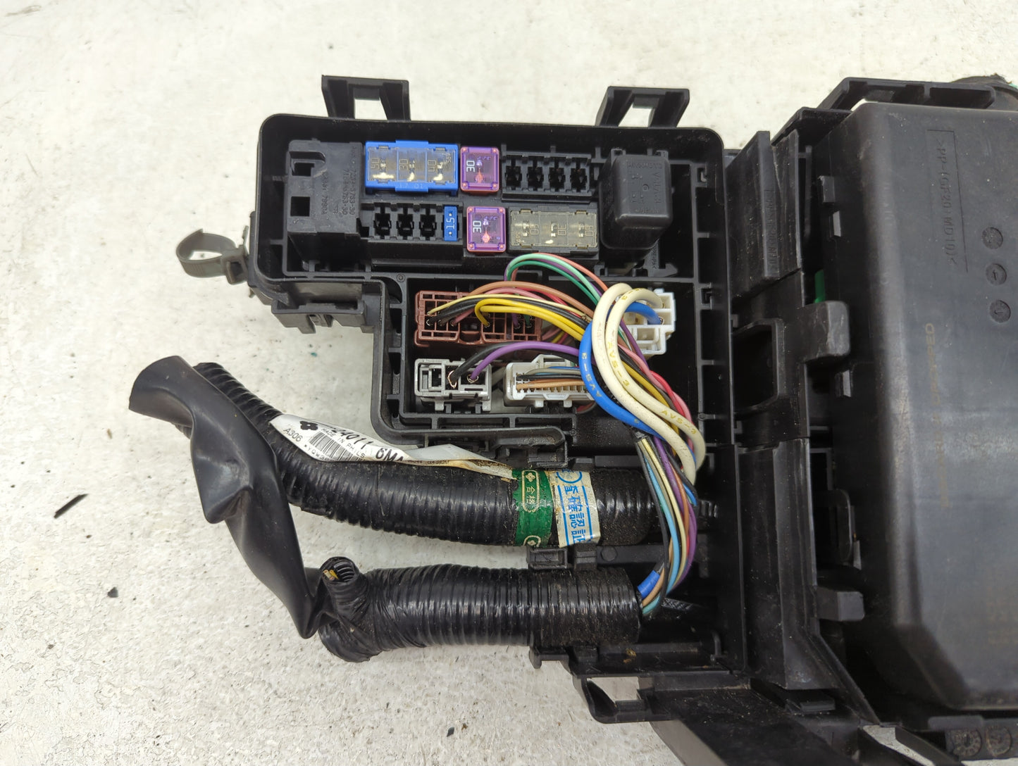 2017-2022 Nissan Rogue Sport Fusebox Fuse Box Panel Relay Module P/N:24011 6MA0A Fits Fits 2017 2018 2019 2020 2021 2022 OEM