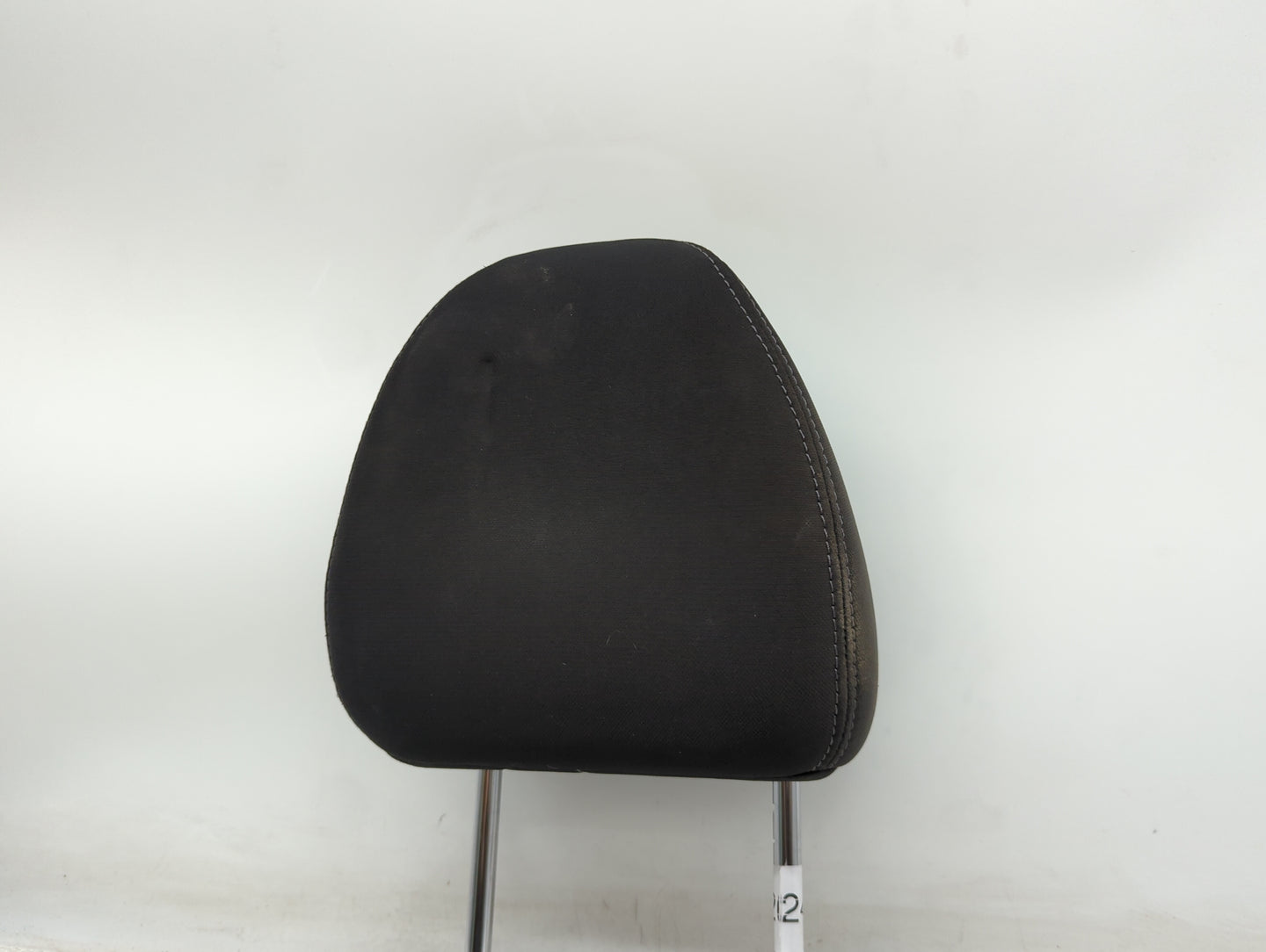 2017 Nissan Rogue Sport Headrest Head Rest Front Driver Seat Black - Oemusedautoparts1.com