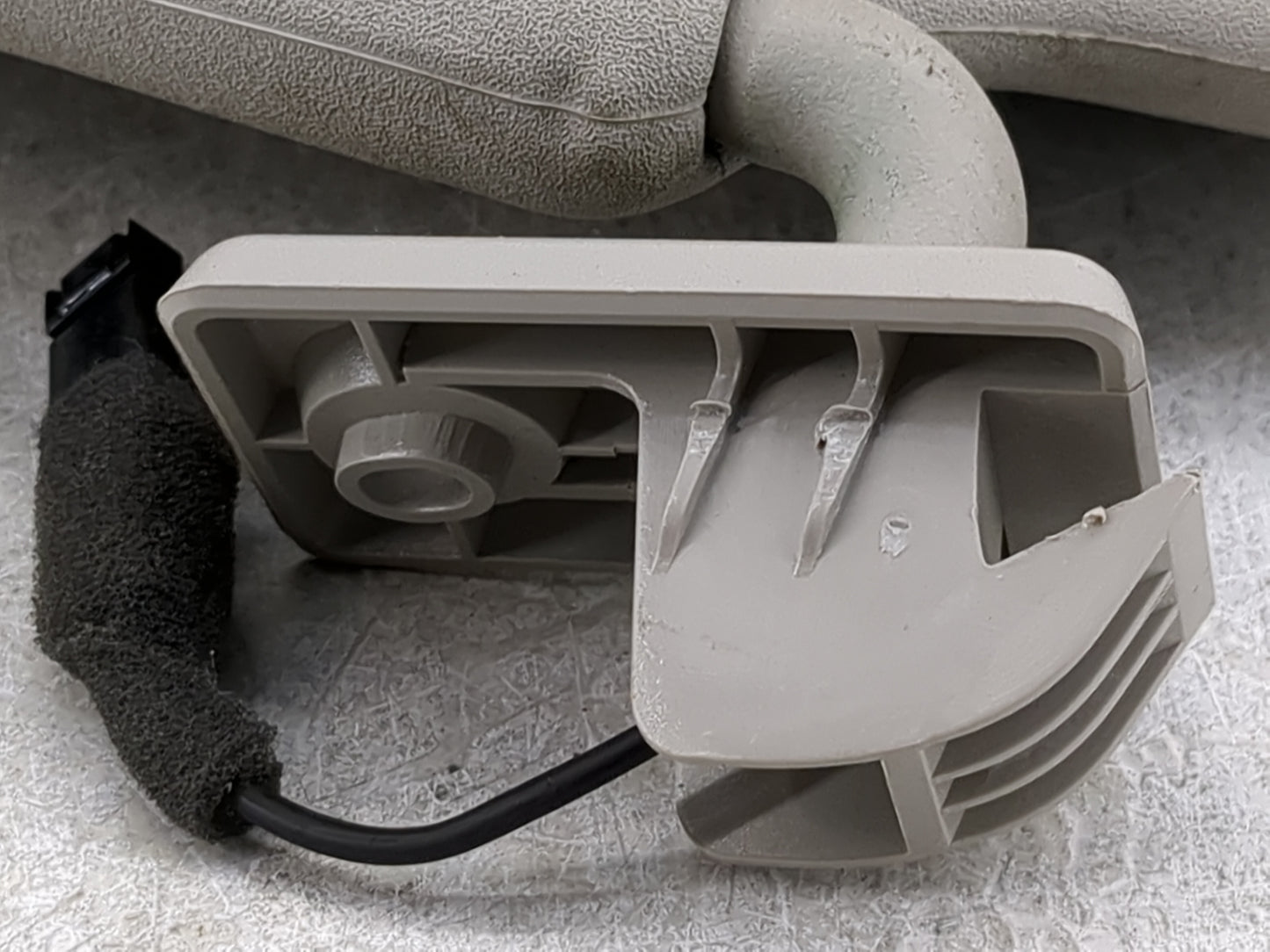 2017-2018 Nissan Rogue Sport Sun Visor Shade Replacement Driver Left Mirror Fits Fits 2017 2018 OEM Used Auto Parts - Oemuse