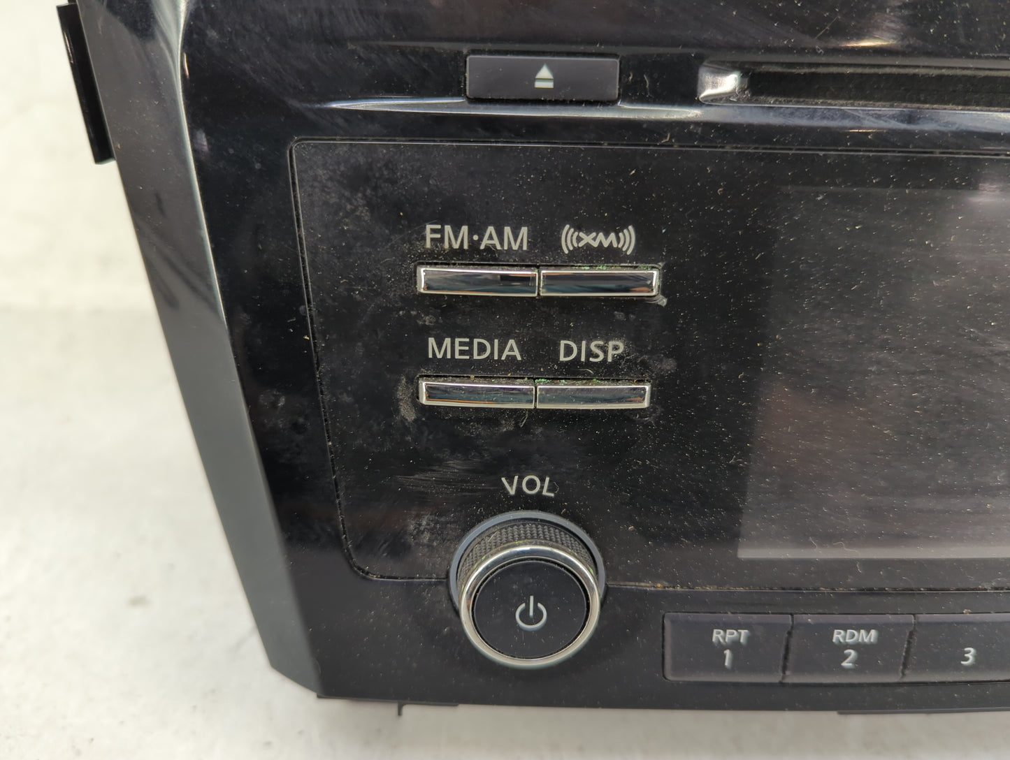 2017-2018 Nissan Rogue Sport Radio AM FM Cd Player Receiver Replacement P/N:28185 6MA0A Fits Fits 2017 2018 OEM Used Auto Pa
