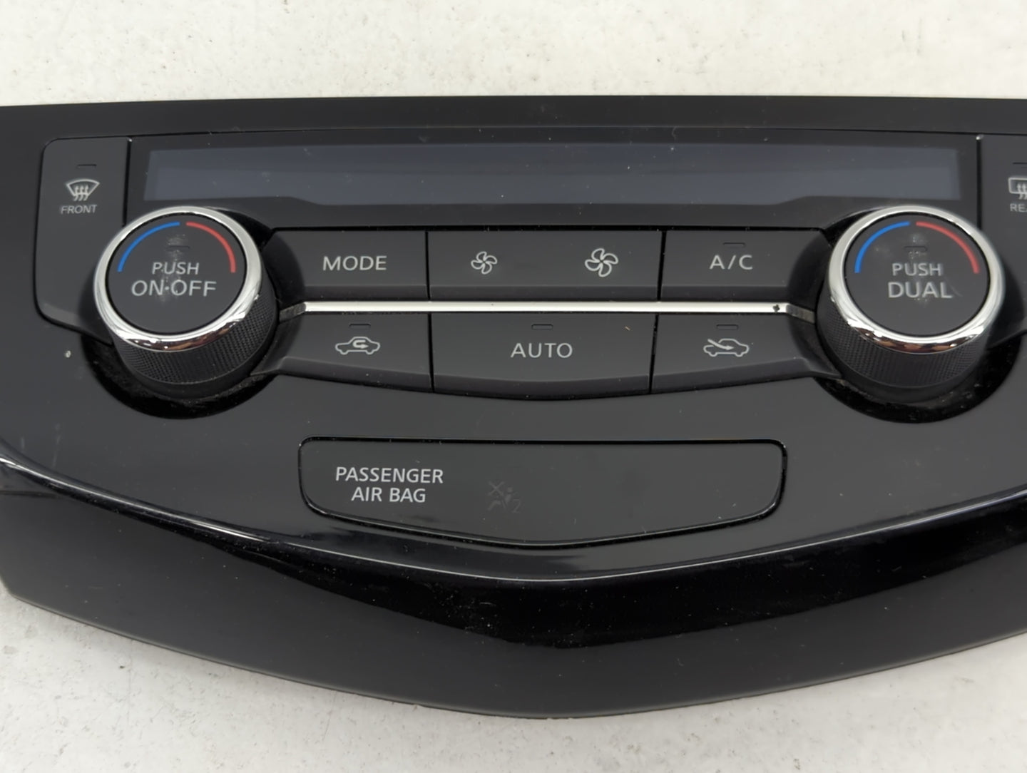2017-2022 Nissan Rogue Sport Climate Control Module Temperature AC/Heater Replacement P/N:27500 6MA0A Y109A Fits OEM Used Au