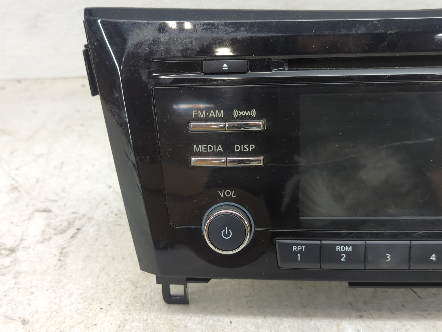2017-2018 Nissan Rogue Sport Radio AM FM Cd Player Receiver Replacement P/N:281856MA0A CV-CN57N0AD Fits Fits 2017 2018 OEM U