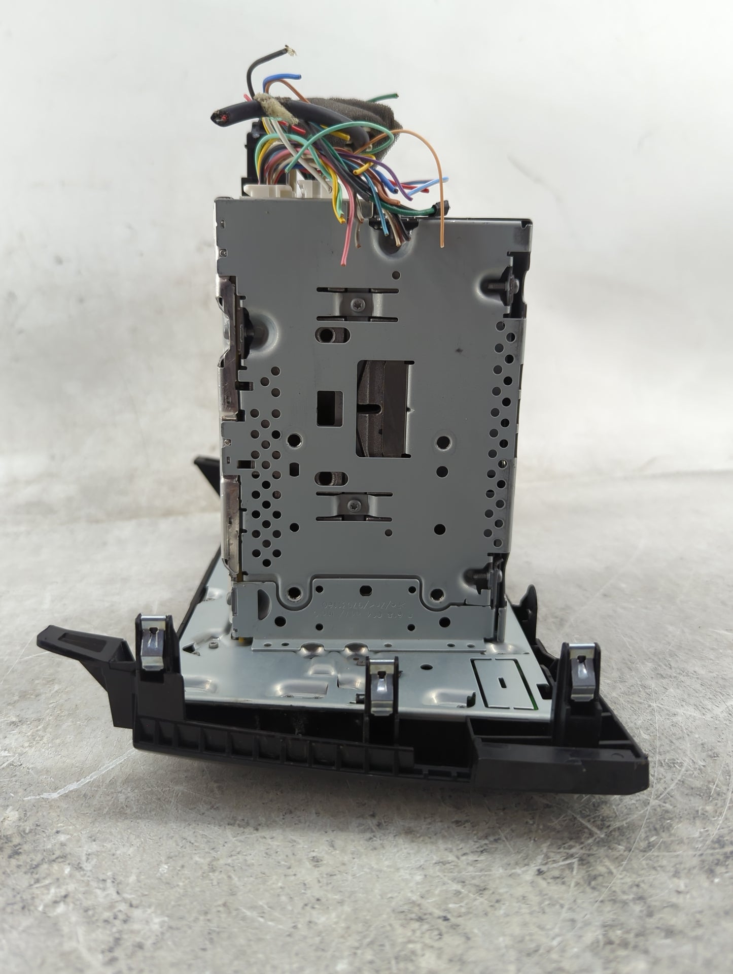 2017 Nissan Rogue Sport Radio AM FM Cd Player Receiver Replacement P/N:259156MA0A 7 515 750 068 Fits OEM Used Auto Parts - O