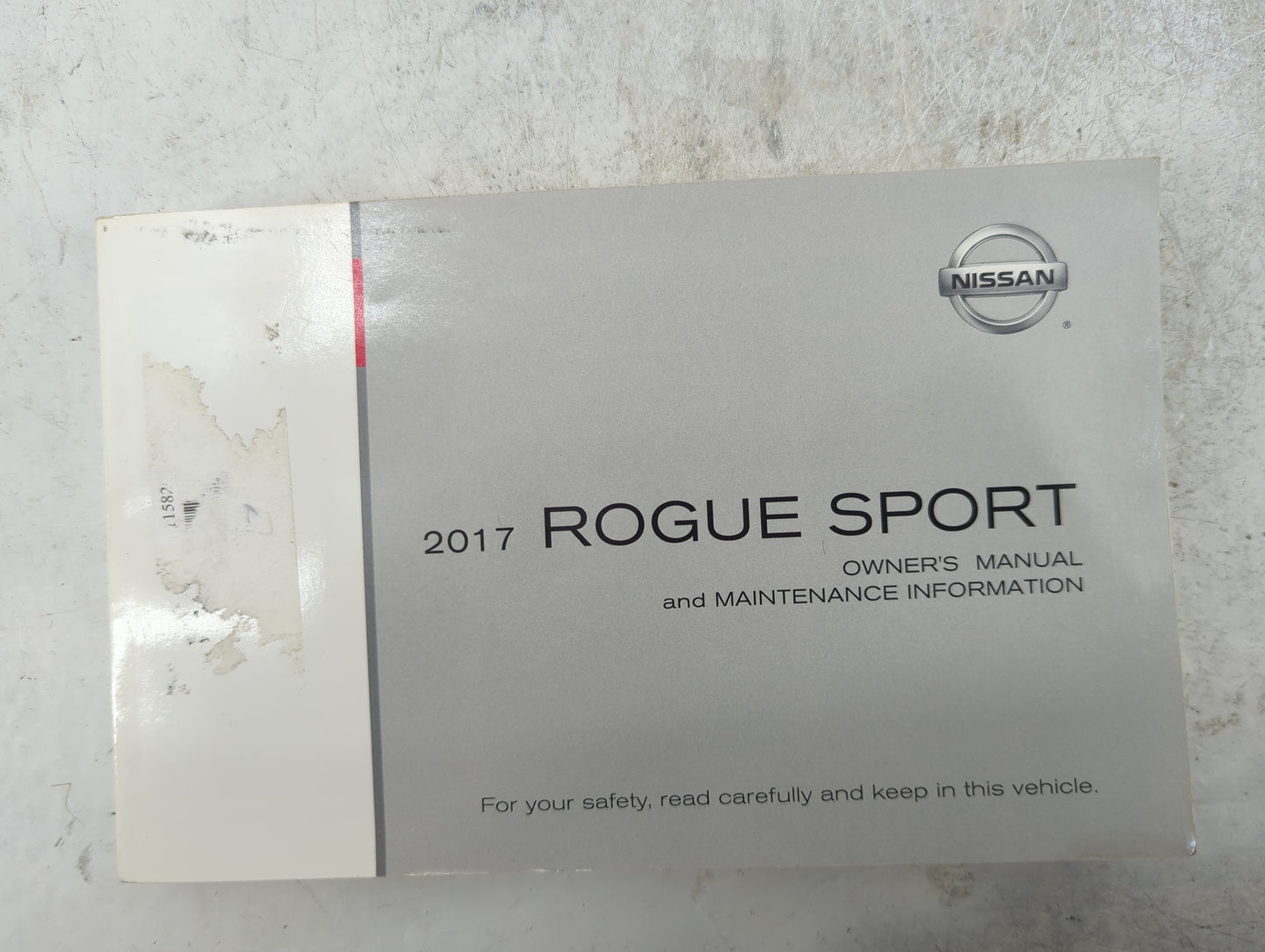 2017 Nissan Rogue Sport Owners Manual Book Guide P/N:OM17E00J11U0 T00UM-6MA1D, LL17EA NALLU3 OEM Used Auto Parts - Oemusedau