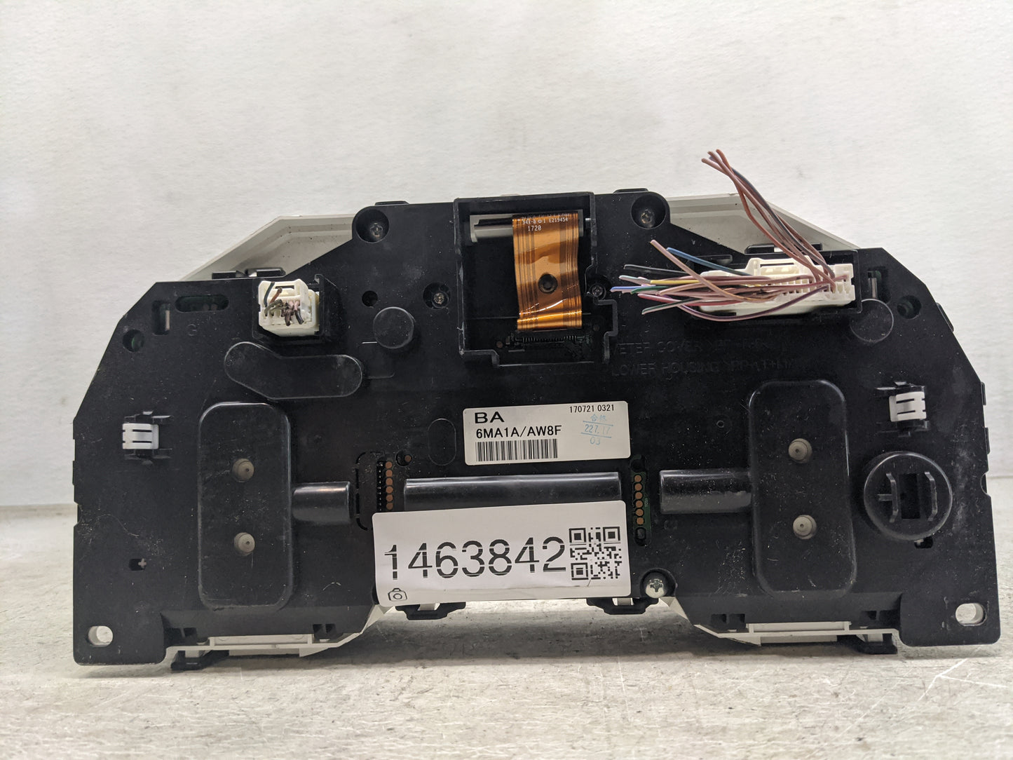 2017-2018 Nissan Rogue Sport Instrument Cluster Speedometer Gauges P/N:6MA1A/AW8F Miles:136K Fits Fits 2017 2018 OEM Used Au