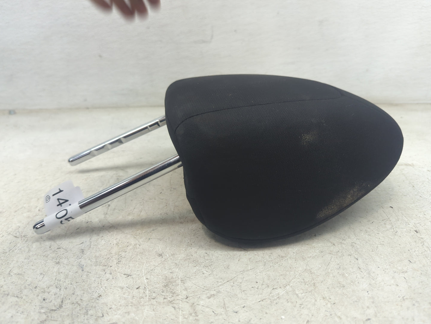 2017 Nissan Rogue Sport Headrest Head Rest Front Driver Seat Black 1473053 - Oemusedautoparts1.com