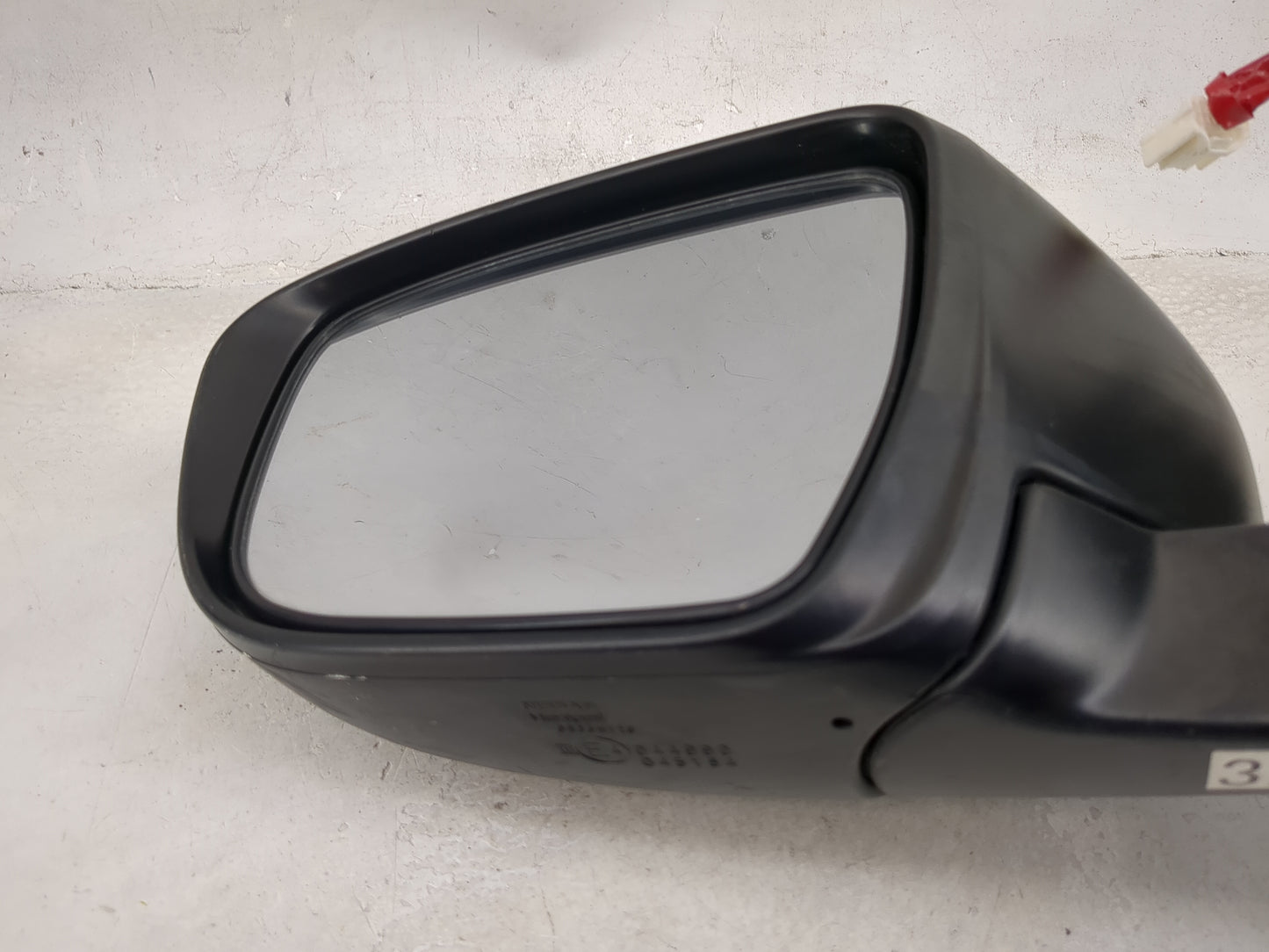 2017-2022 Nissan Rogue Sport Driver Side View Mirror - Left Door Mirror OEM Used - Oemusedautoparts1.com