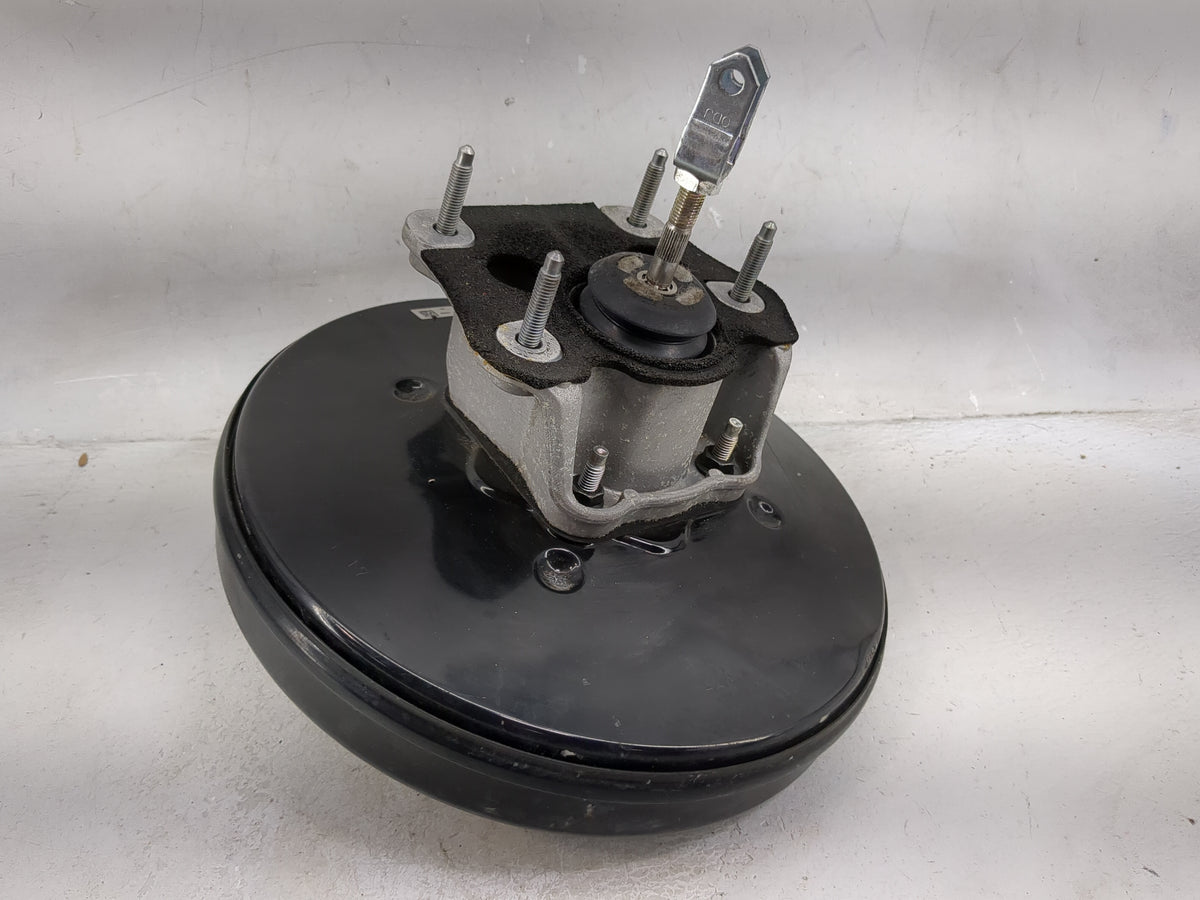2017-2018 Nissan Rogue Sport Power Brake Booster Oem - Oemusedautoparts1.com