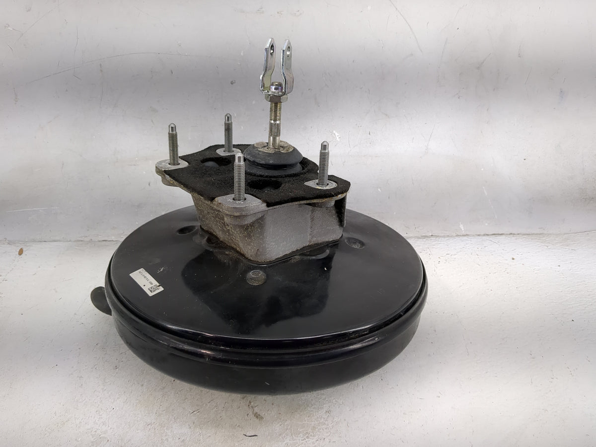 2017-2018 Nissan Rogue Sport Power Brake Booster Oem - Oemusedautoparts1.com