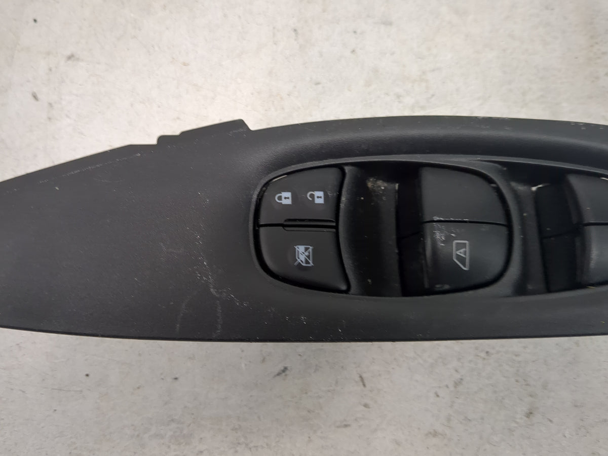 2017-2022 Nissan Rogue Sport Master Power Window Switch Replacement Driver Side Left P/N:254016MA0C Fits OEM Used Auto Parts
