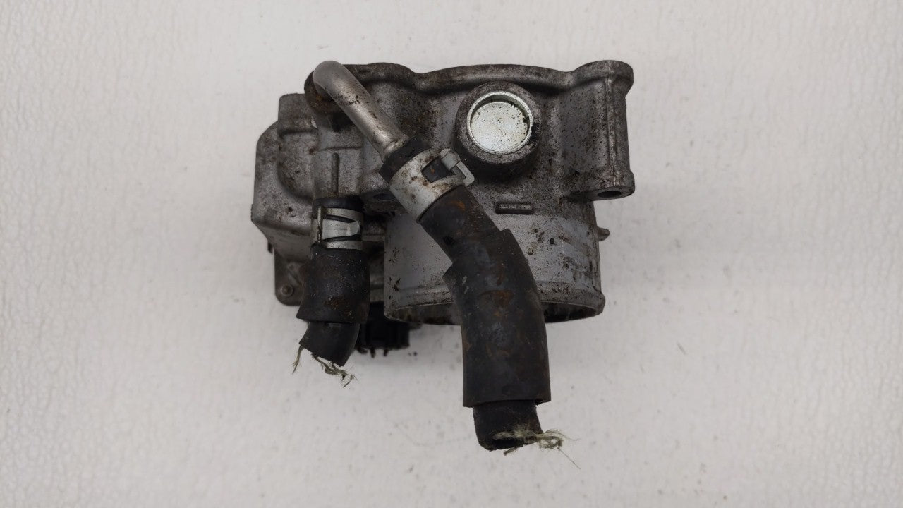 2017-2018 Nissan Rogue Sport Throttle Body P/N:4BA60-01 4BA60-01 E Fits Fits 2017 2018 OEM Used Auto Parts - Oemusedautopart