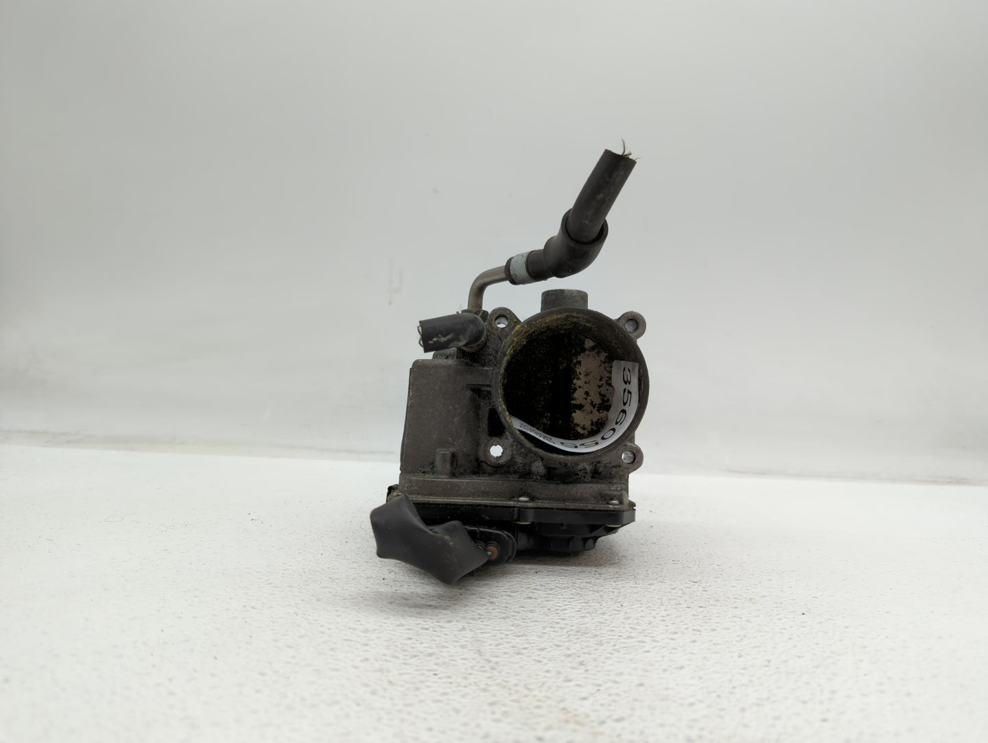 2017-2018 Nissan Rogue Sport Throttle Body P/N:4BA60-01 4BA60-01 E Fits Fits 2017 2018 OEM Used Auto Parts - Oemusedautopart