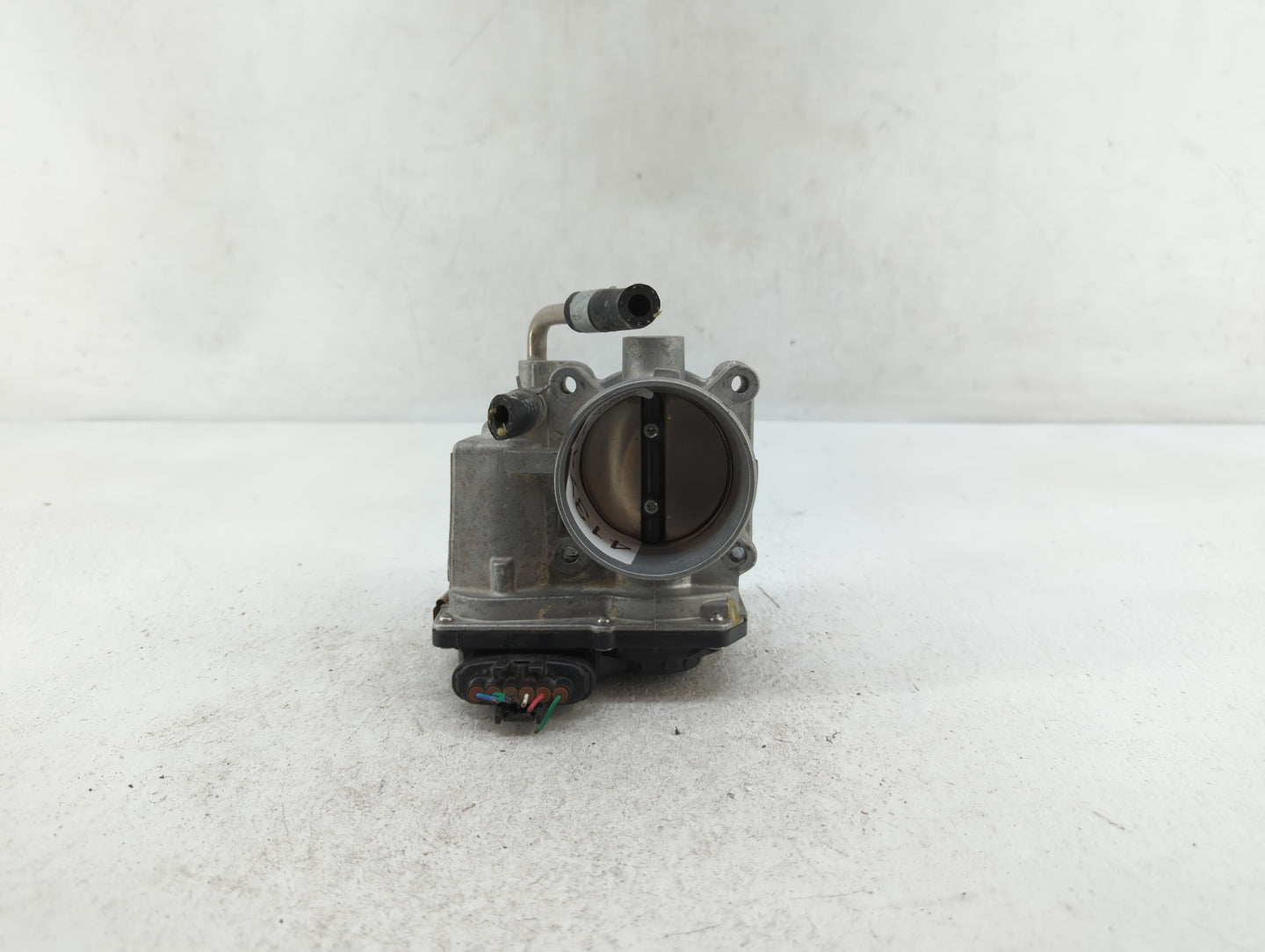 2017-2018 Nissan Rogue Sport Throttle Body P/N:4BA60-01 4BA60-01 E Fits Fits 2017 2018 OEM Used Auto Parts - Oemusedautopart