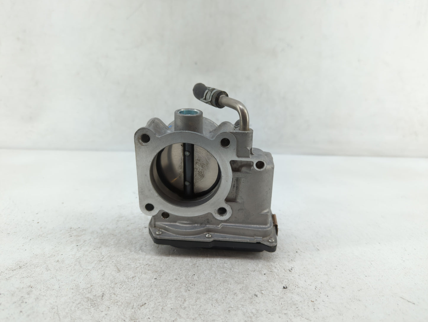 2017-2018 Nissan Rogue Sport Throttle Body P/N:4BA60-01 4BA60-01 E Fits Fits 2017 2018 OEM Used Auto Parts - Oemusedautopart