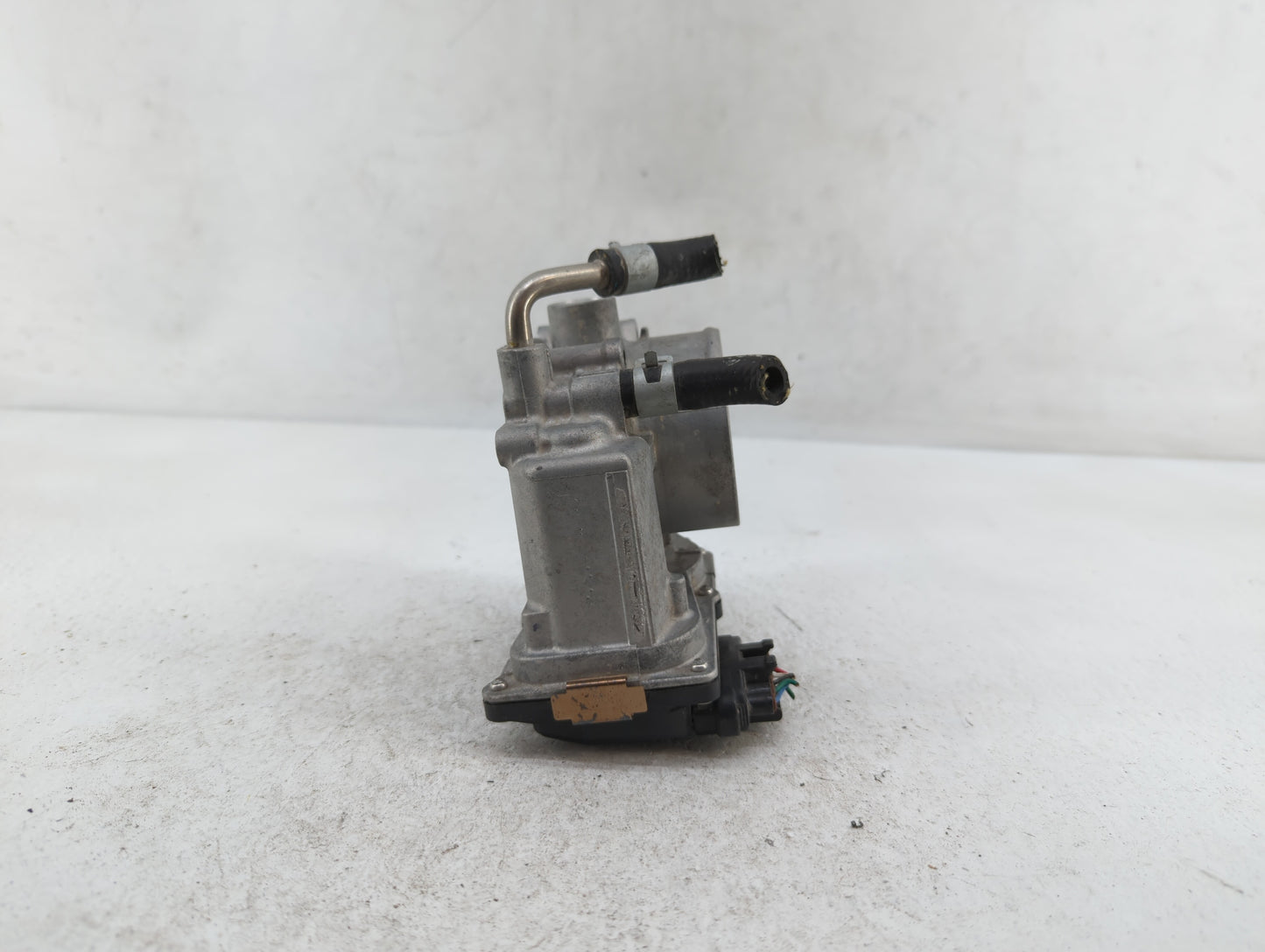 2017-2018 Nissan Rogue Sport Throttle Body P/N:4BA60-01 4BA60-01 E Fits Fits 2017 2018 OEM Used Auto Parts - Oemusedautopart