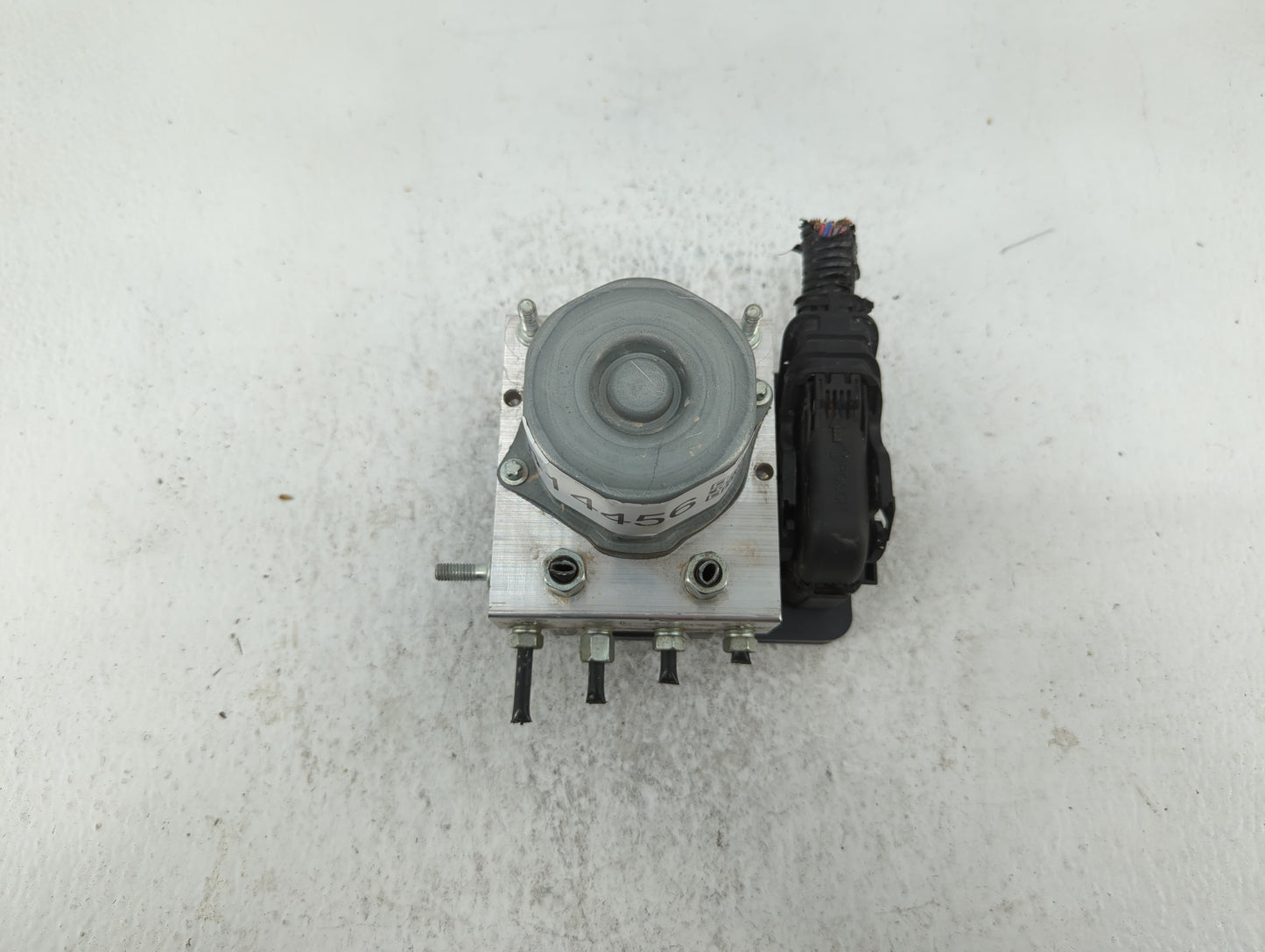 2017 Nissan Rogue Sport ABS Pump Control Module Replacement P/N:47660 6MA0A 47660 6MA2A Fits OEM Used Auto Parts - Oemusedau
