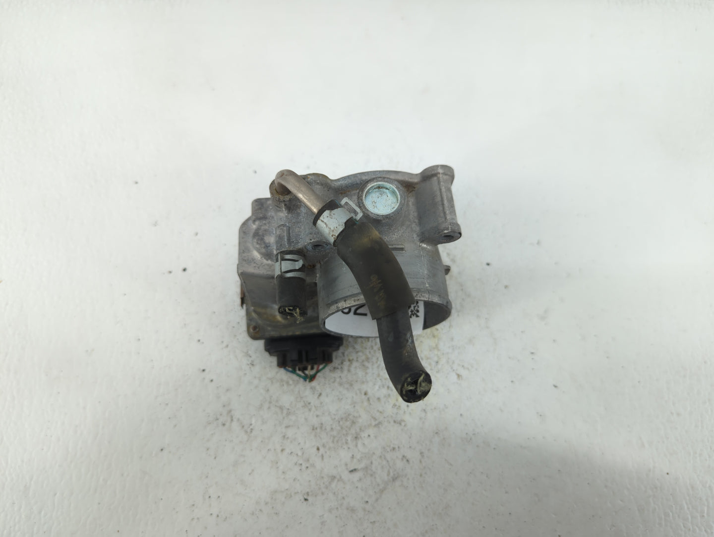 2017-2018 Nissan Rogue Sport Throttle Body P/N:4BA60-01 E Fits Fits 2017 2018 OEM Used Auto Parts - Oemusedautoparts1.com