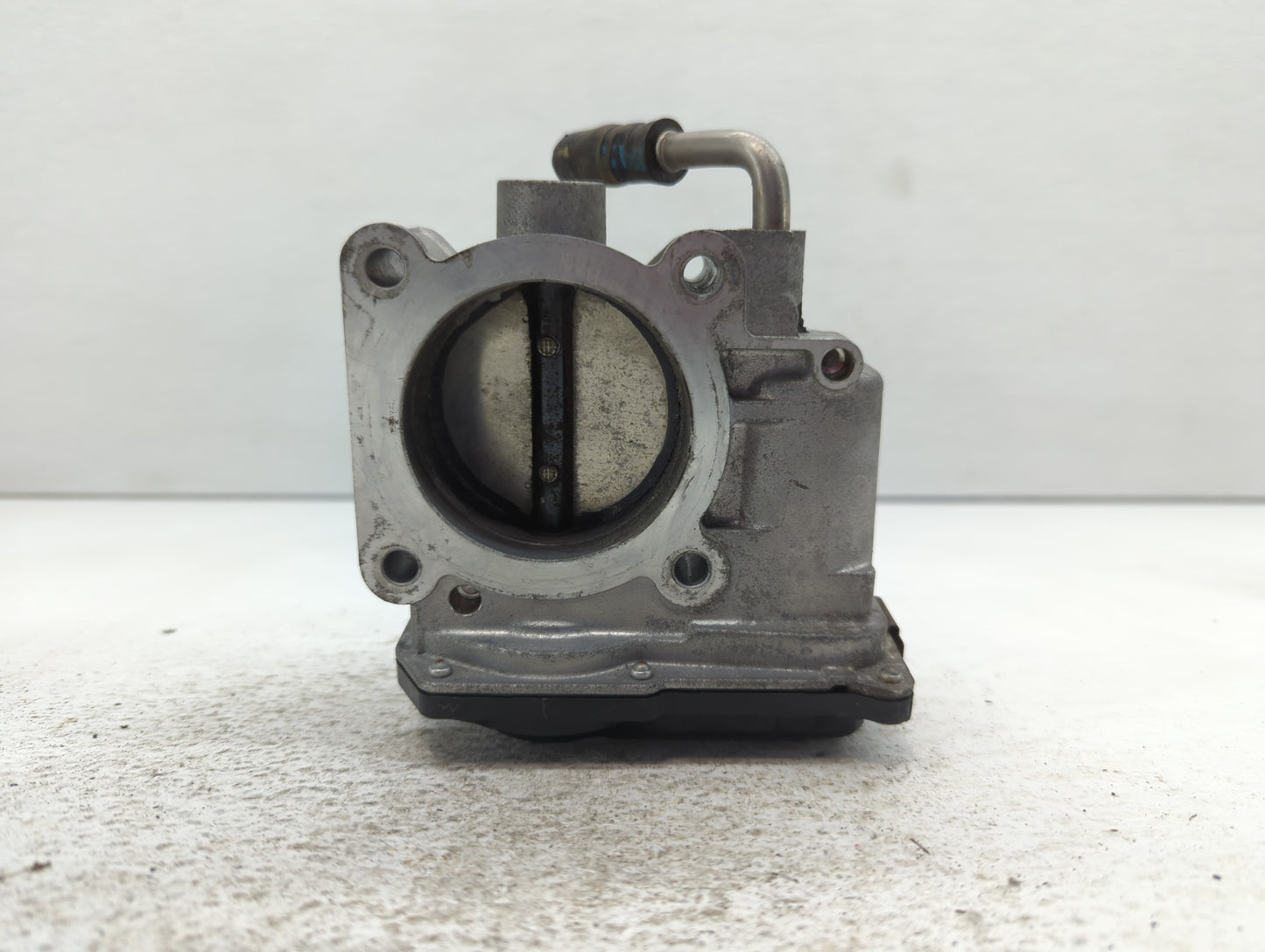 2017-2018 Nissan Rogue Sport Throttle Body P/N:4BA60-01 E 43A60-01 Fits Fits 2017 2018 OEM Used Auto Parts - Oemusedautopart