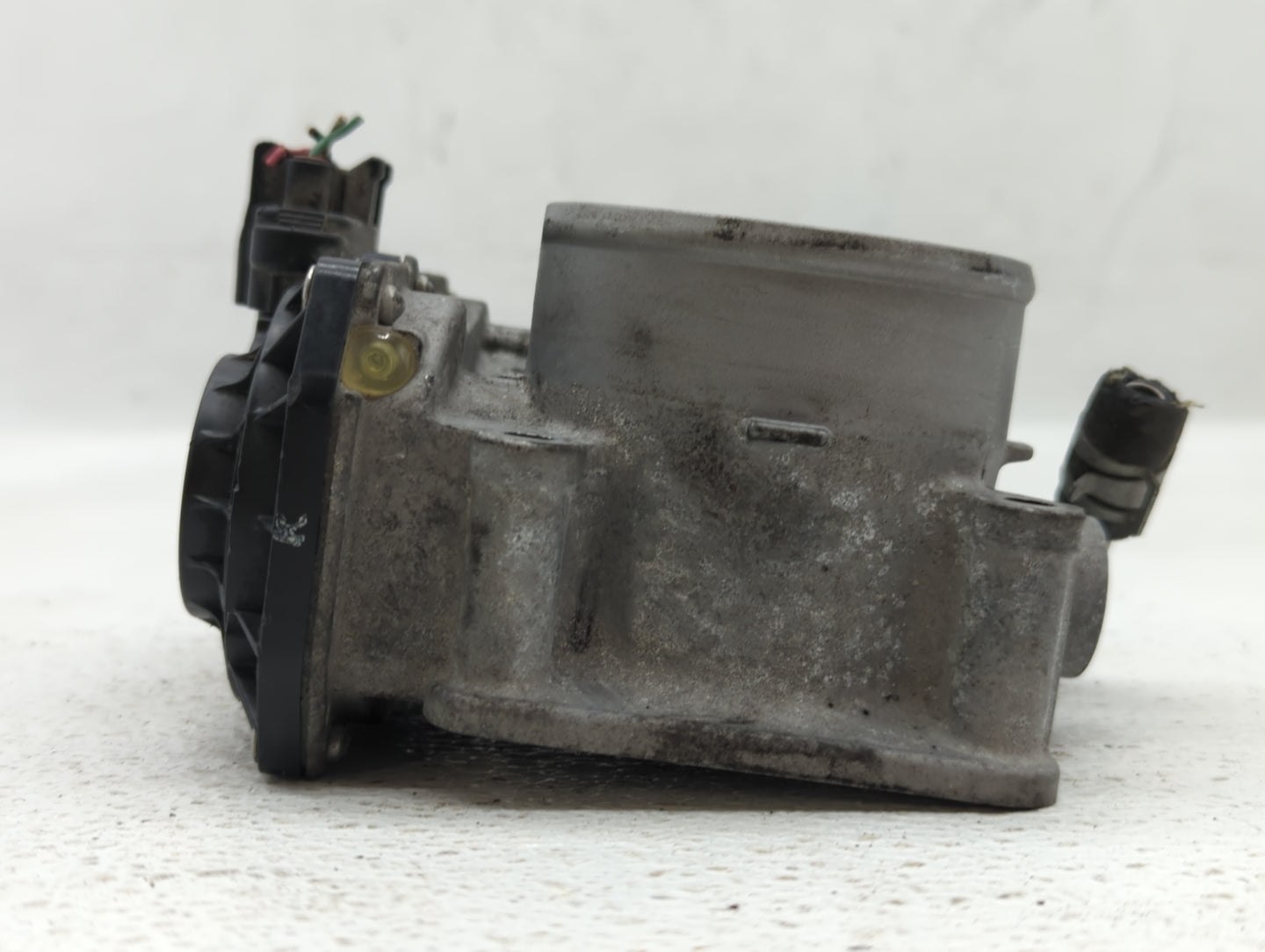 2017-2018 Nissan Rogue Sport Throttle Body P/N:4BA60-01 E Fits Fits 2017 2018 OEM Used Auto Parts - Oemusedautoparts1.com