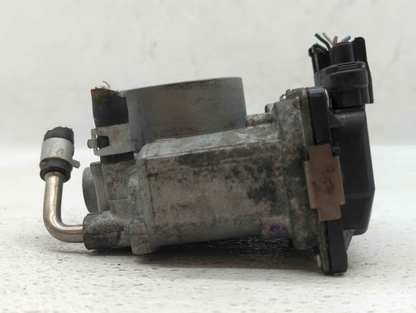 2017-2018 Nissan Rogue Sport Throttle Body P/N:4BA60-01 E Fits Fits 2017 2018 OEM Used Auto Parts - Oemusedautoparts1.com
