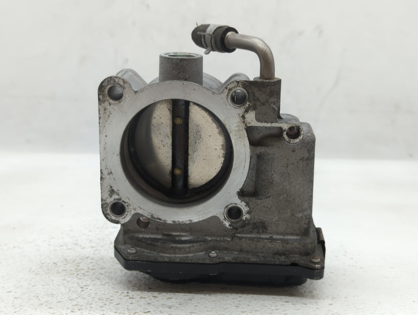 2017-2018 Nissan Rogue Sport Throttle Body P/N:4BA60-01 E Fits Fits 2017 2018 OEM Used Auto Parts - Oemusedautoparts1.com
