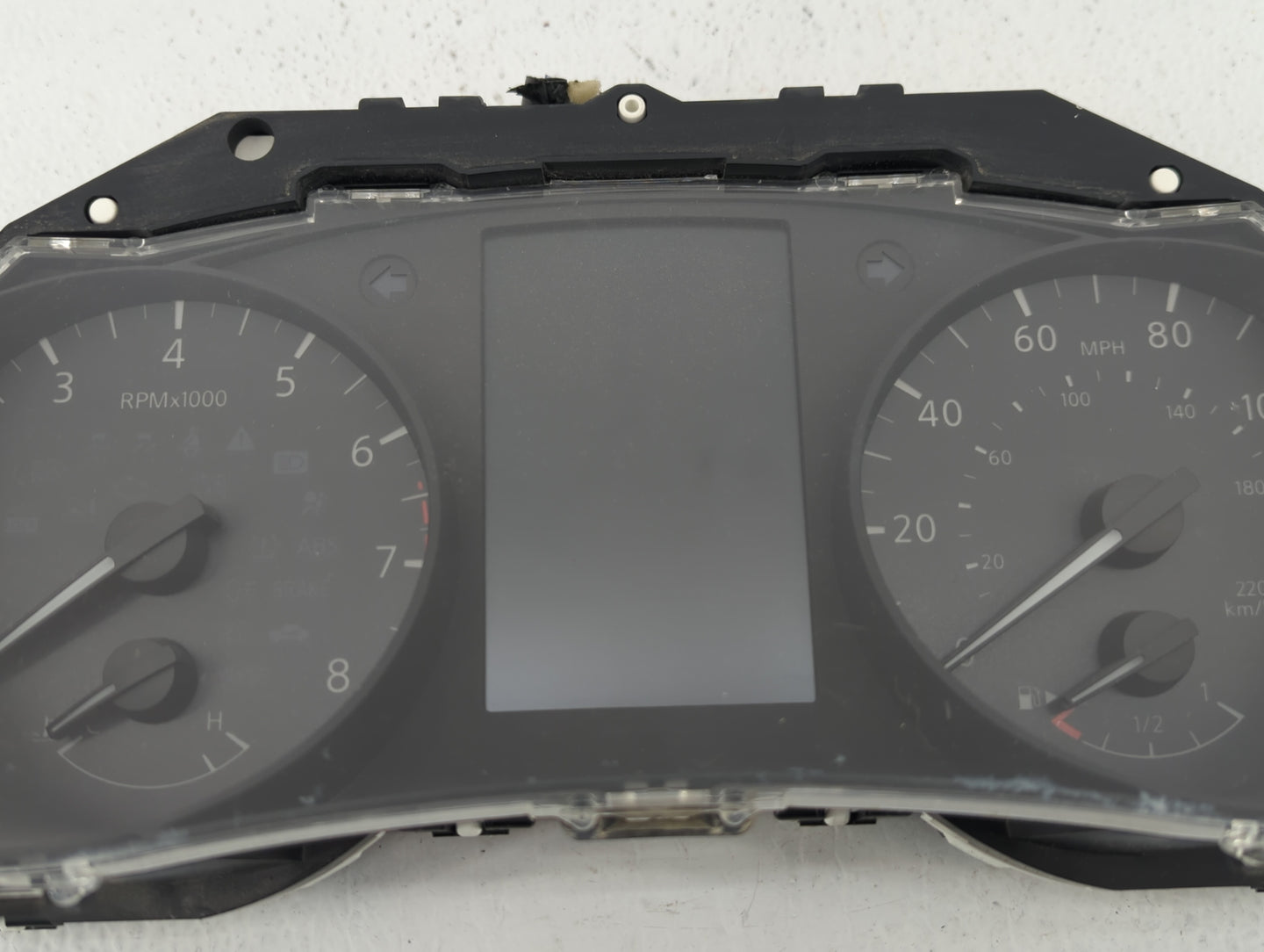 2017-2018 Nissan Rogue Sport Instrument Cluster Speedometer Gauges P/N:6MA1A BKD7 Fits Fits 2017 2018 OEM Used Auto Parts - 