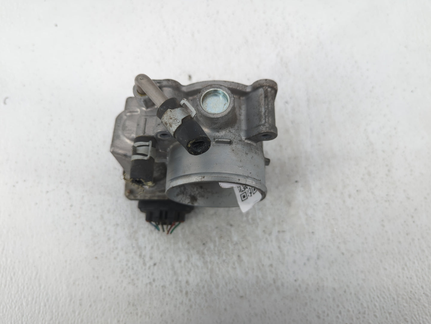 2017-2018 Nissan Rogue Sport Throttle Body P/N:4BA60-01 E Fits Fits 2017 2018 OEM Used Auto Parts - Oemusedautoparts1.com