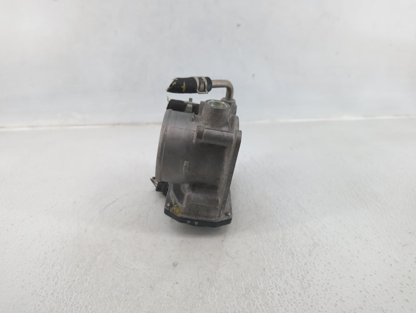 2017-2018 Nissan Rogue Sport Throttle Body P/N:4BA60-01 E Fits Fits 2017 2018 OEM Used Auto Parts - Oemusedautoparts1.com