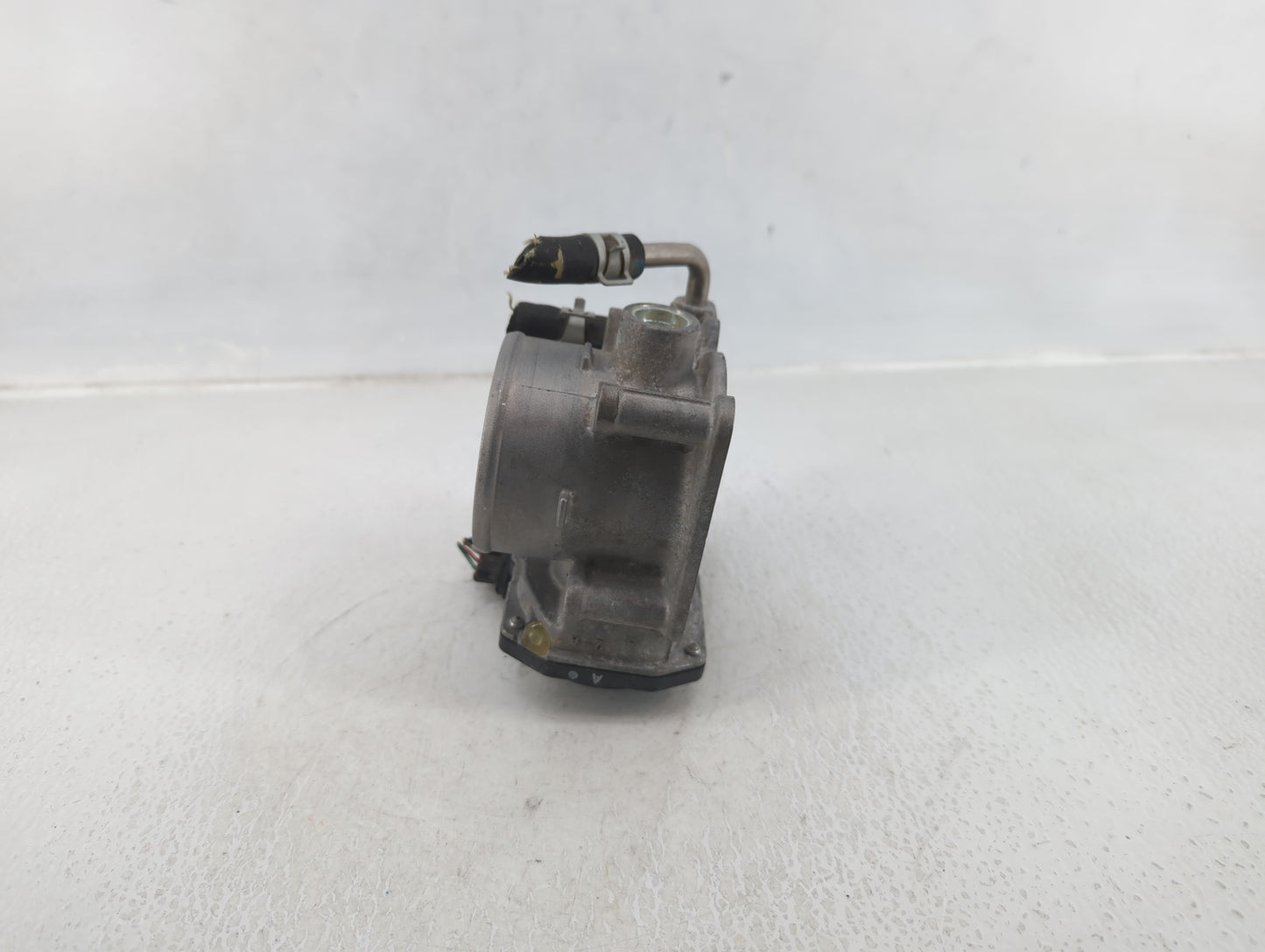 2017-2018 Nissan Rogue Sport Throttle Body P/N:4BA60-01 E Fits Fits 2017 2018 OEM Used Auto Parts - Oemusedautoparts1.com
