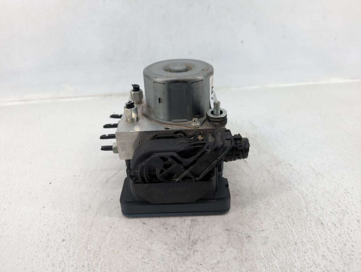 2017 Nissan Rogue Sport Anti-Lock Brake ABS Pump Module Actuator OEM P/N:47660 6MA2A Fits OEM Used Auto Parts - Oemusedautop