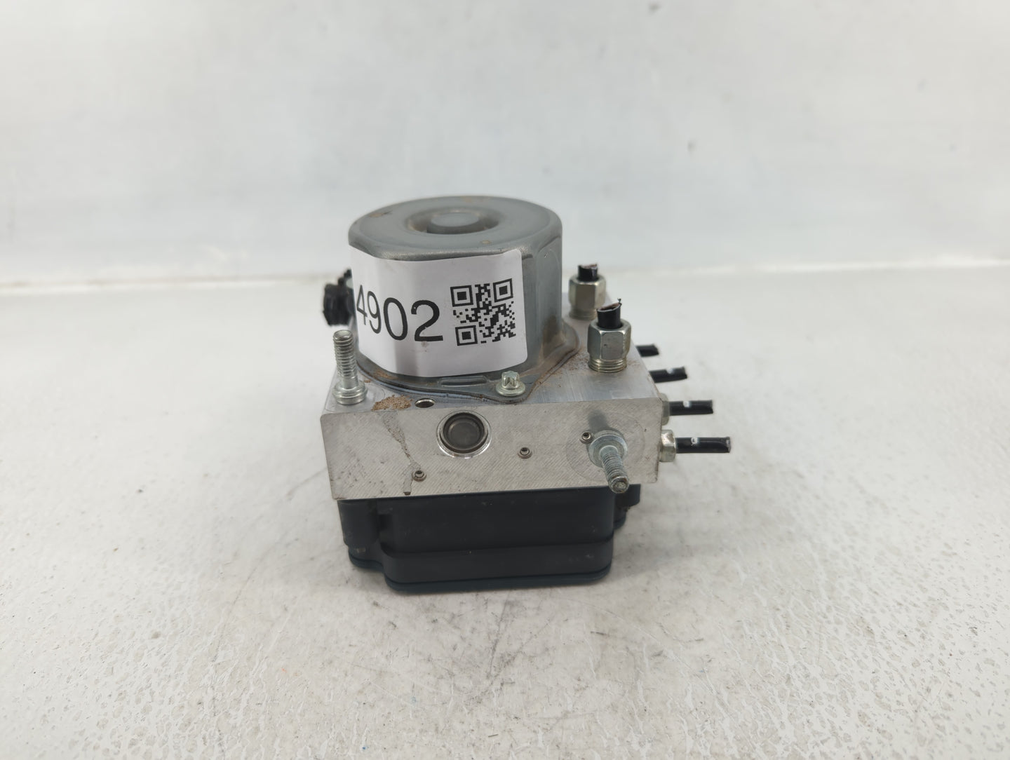 2017 Nissan Rogue Sport ABS Pump Control Module Replacement P/N:47660 6MA2A Fits OEM Used Auto Parts - Oemusedautoparts1.com