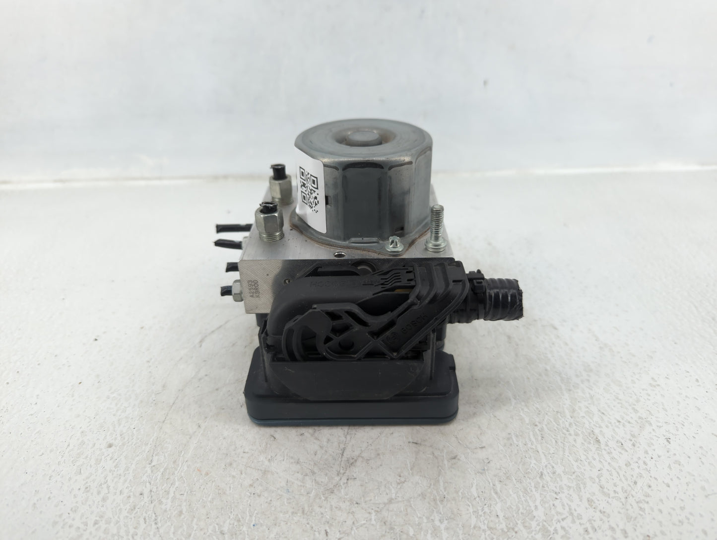 2017 Nissan Rogue Sport ABS Pump Control Module Replacement P/N:47660 6MA2A Fits OEM Used Auto Parts - Oemusedautoparts1.com