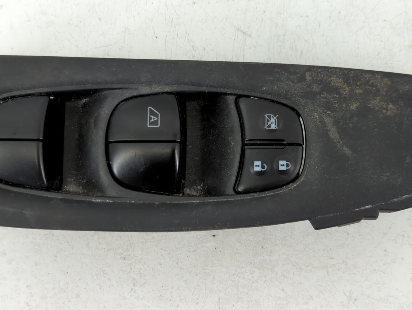 2017-2022 Nissan Rogue Sport Master Power Window Switch Replacement Driver Side Left P/N:25401 6MA0C Fits OEM Used Auto Part