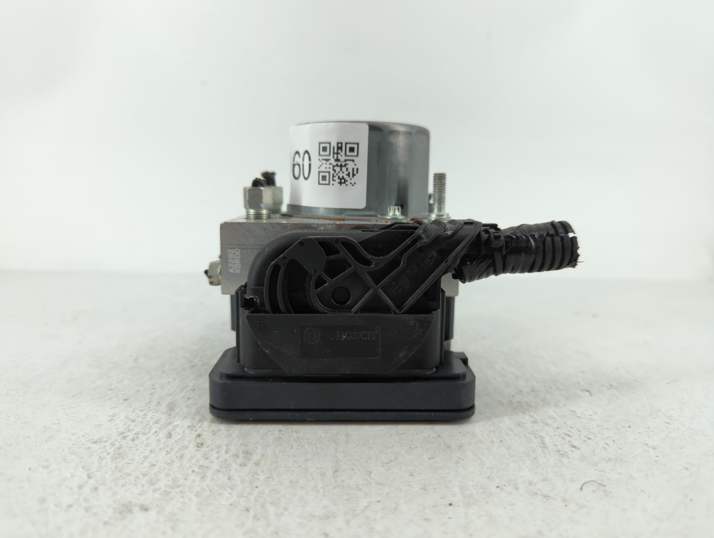 2017 Nissan Rogue Sport ABS Pump Control Module Replacement P/N:47660 6MA2A Fits OEM Used Auto Parts - Oemusedautoparts1.com