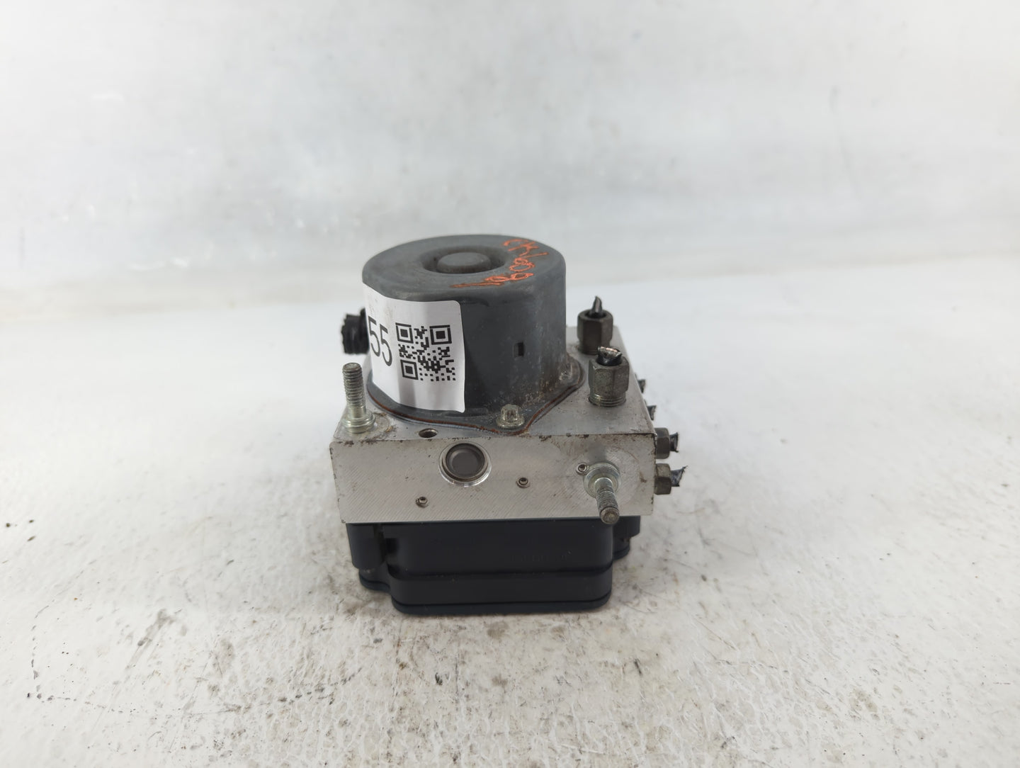 2017 Nissan Rogue Sport ABS Pump Control Module Replacement P/N:47660 6MA4A Fits OEM Used Auto Parts - Oemusedautoparts1.com