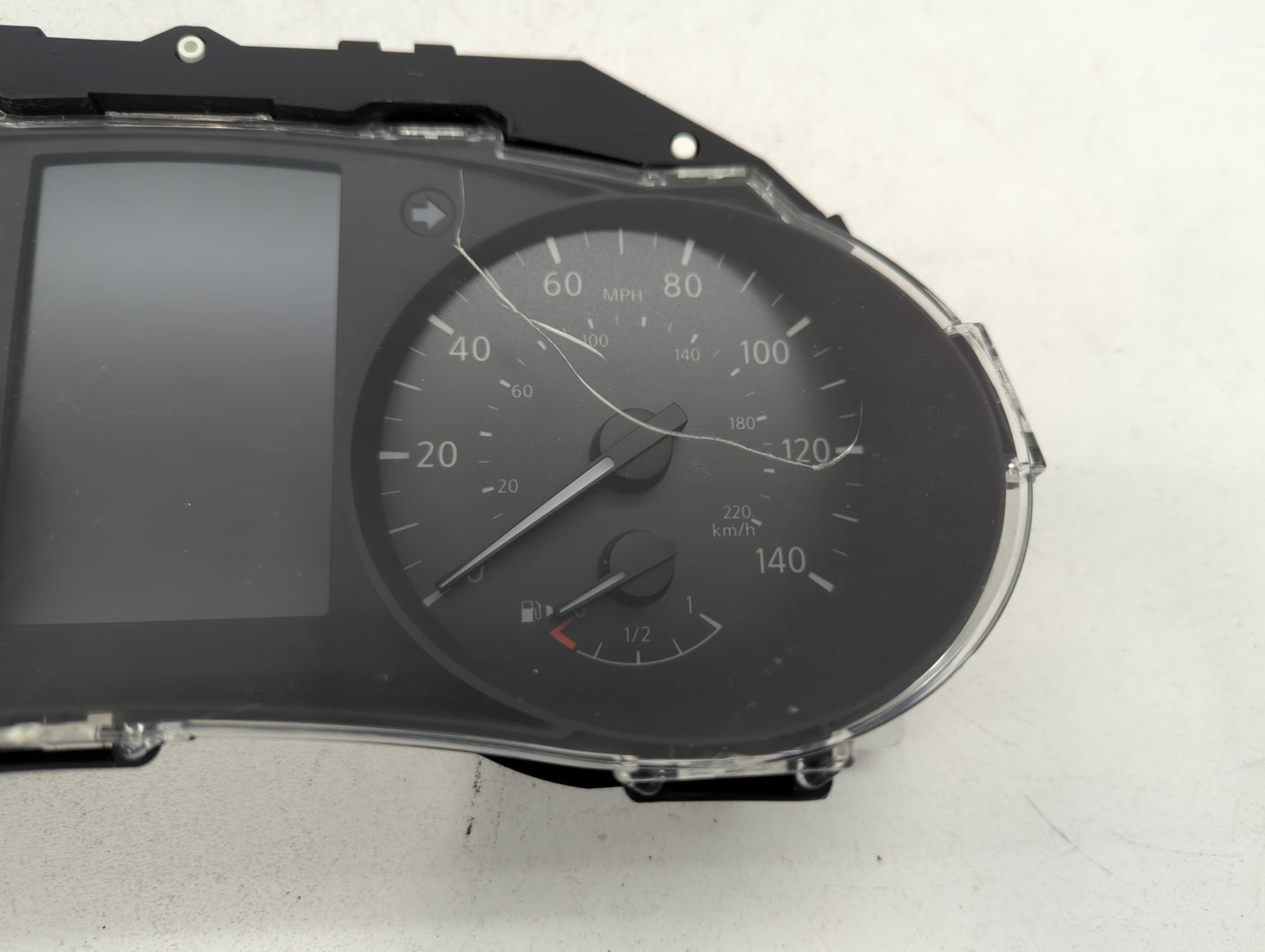2017-2018 Nissan Rogue Sport Instrument Cluster Speedometer Gauges P/N:170519 0330 6MA0A Miles: Fits Fits 2017 2018 OEM Used