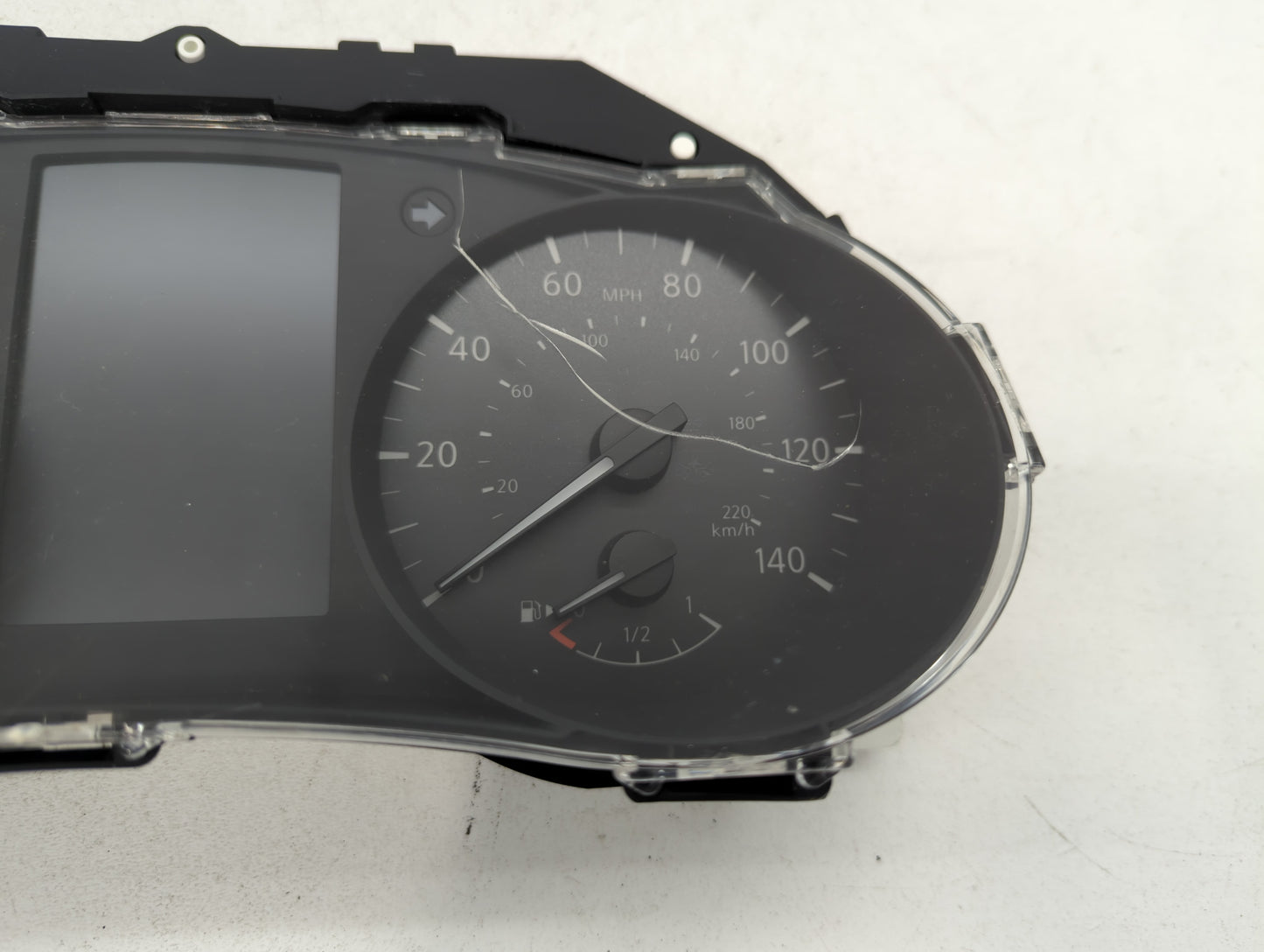 2017-2018 Nissan Rogue Sport Instrument Cluster Speedometer Gauges P/N:170519 0330 6MA0A Miles: Fits Fits 2017 2018 OEM Used