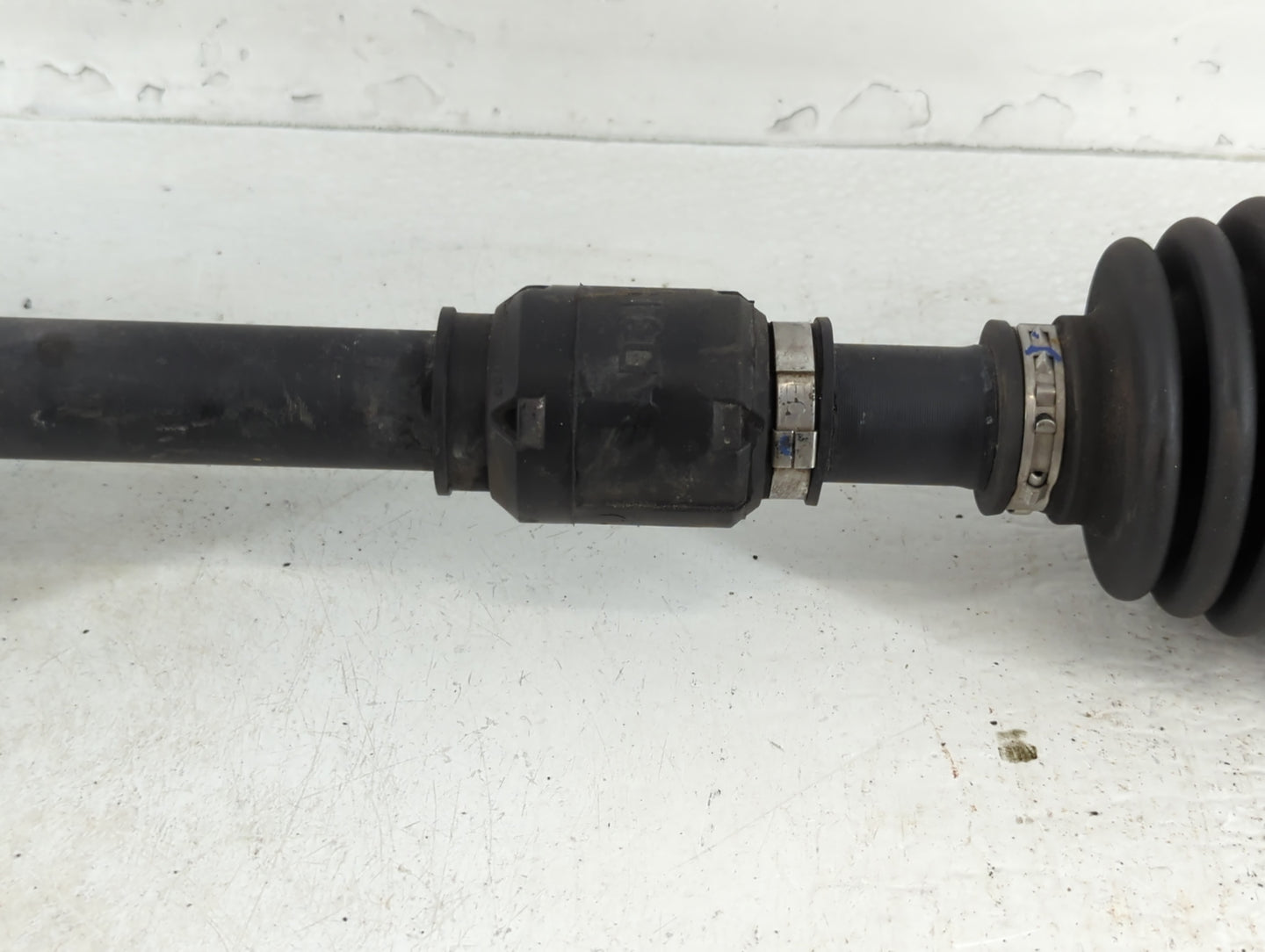 2017-2019 Nissan Rogue Sport Axle Shaft Front Passenger Cv C/v - Oemusedautoparts1.com