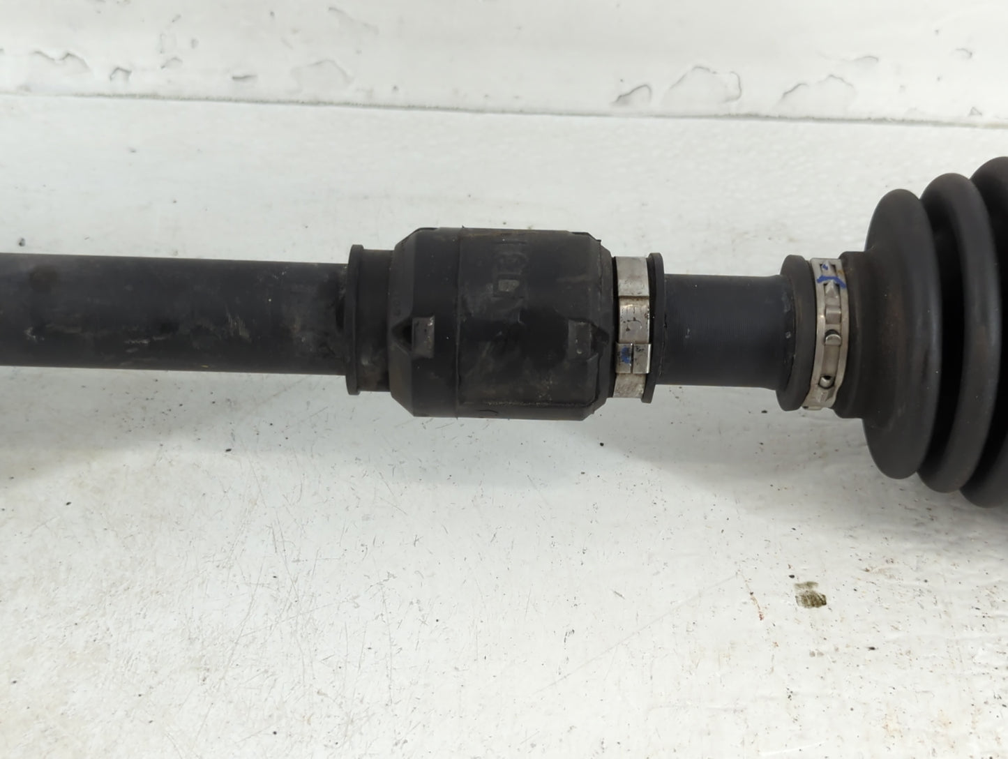 2017-2019 Nissan Rogue Sport Axle Shaft Front Passenger Cv C/v - Oemusedautoparts1.com