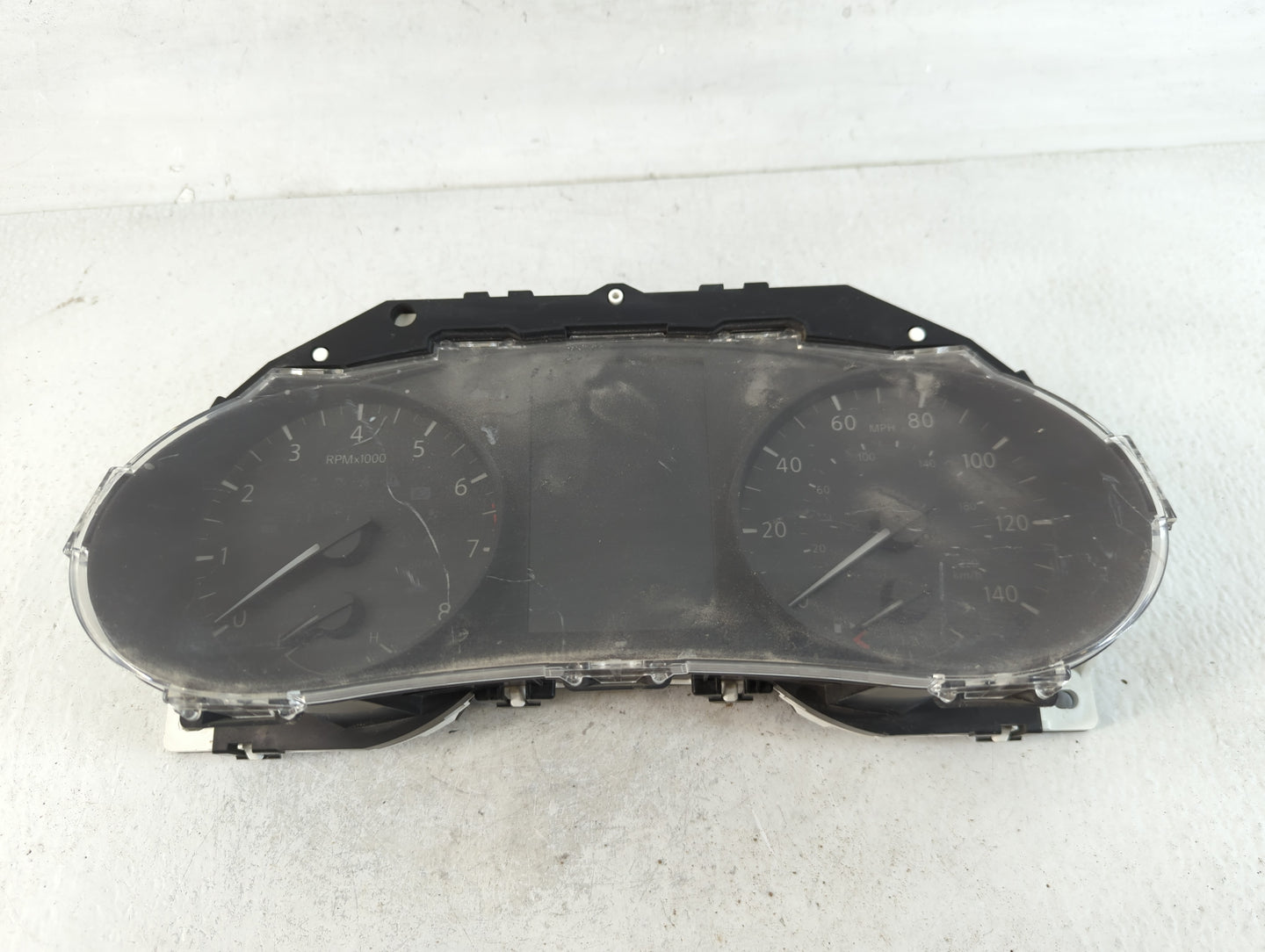 2017-2018 Nissan Rogue Sport Instrument Cluster Speedometer Gauges P/N:BA6MA0A/5D3H 170511 0137 Fits Fits 2017 2018 OEM Used