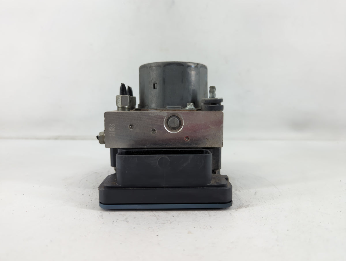 2017 Nissan Rogue Sport Anti-Lock Brake ABS Pump Module Actuator OEM P/N:269 829 47660 6MA2A Fits OEM Used Auto Parts - Oemu