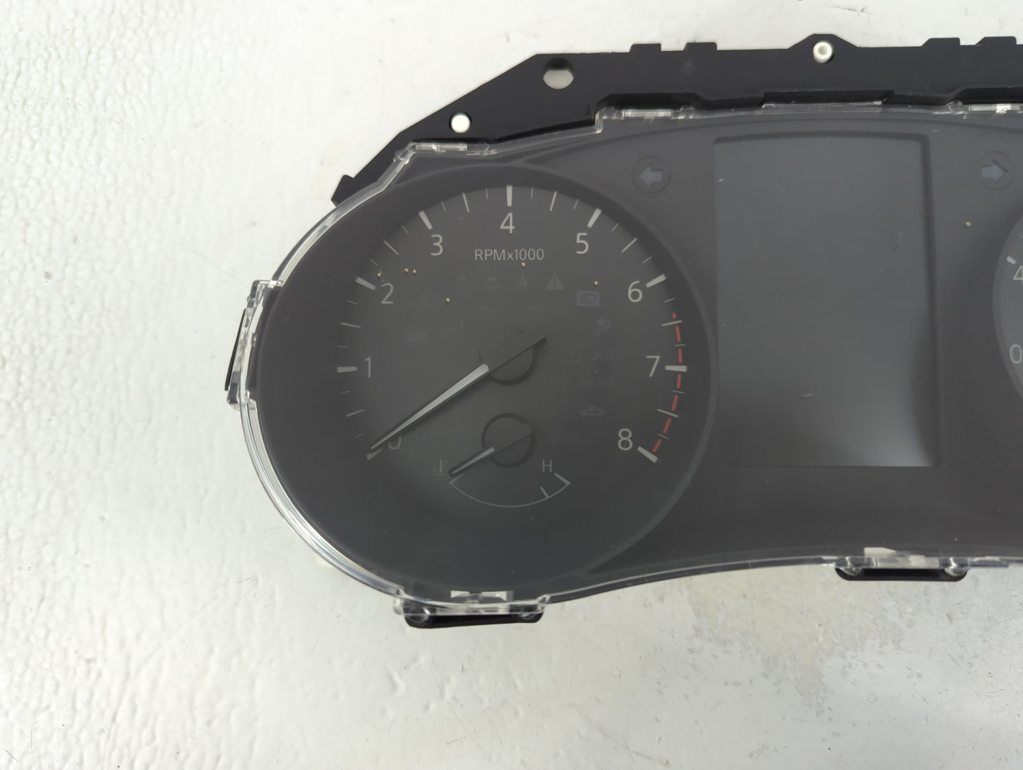 2017-2018 Nissan Rogue Sport Instrument Cluster Speedometer Gauges P/N:6MA0A 170424 0245 Fits Fits 2017 2018 OEM Used Auto P